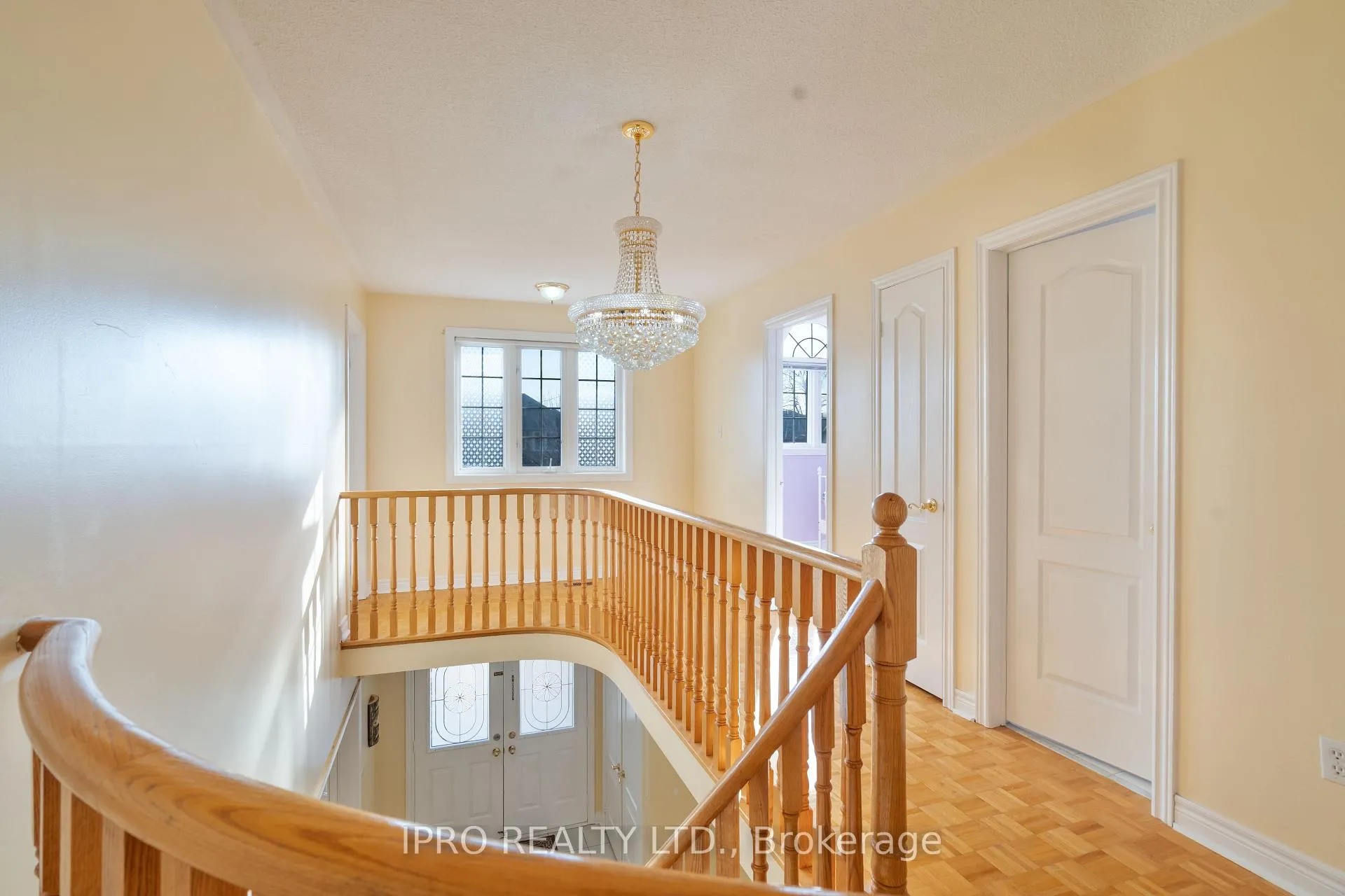 Photo 14 of 285 Fernforest Drive, Brampton, Sandringham-Wellington — HOMEH