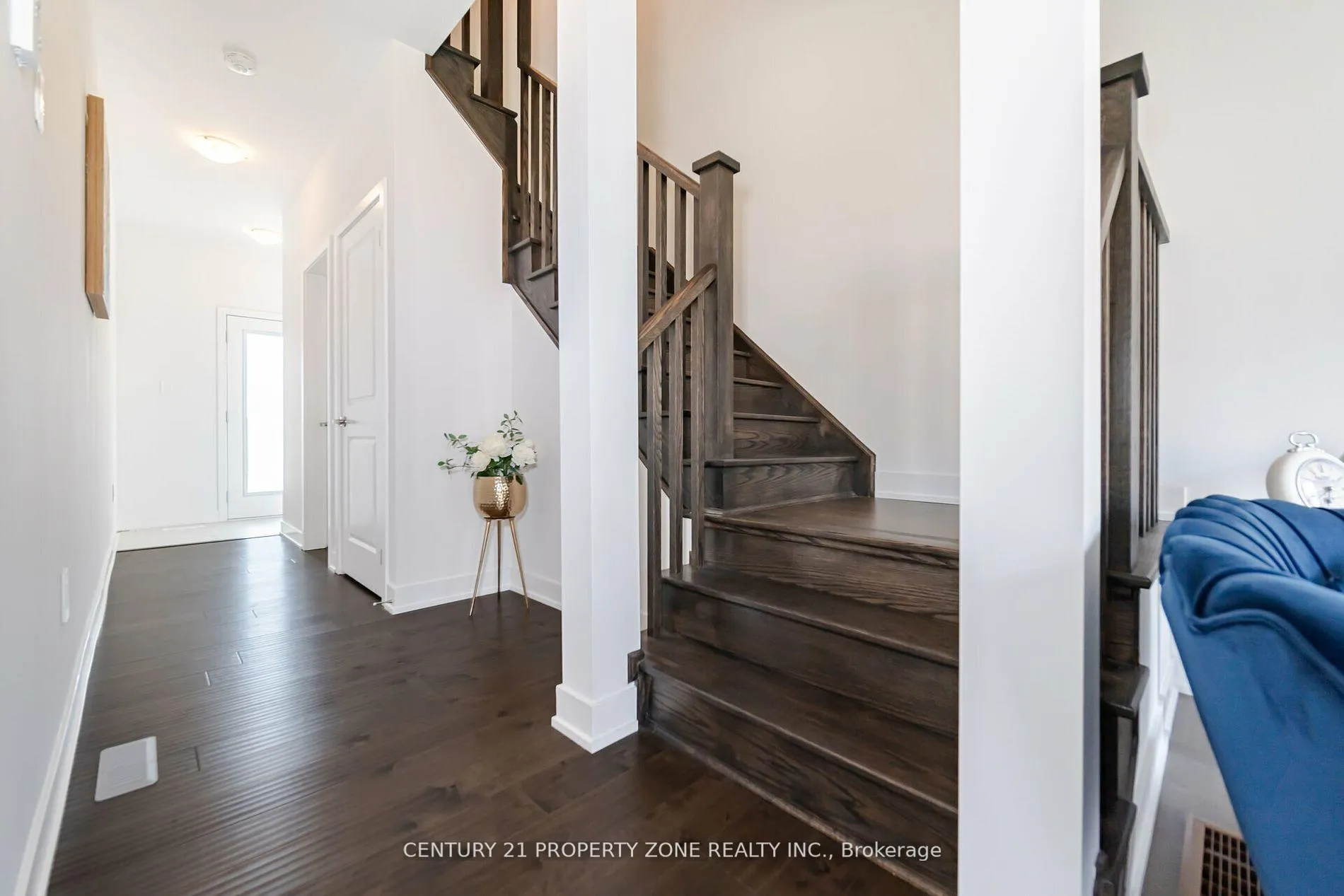 Photo 14 of 17 Evergreen Terrace E, Barrie, Painswick South — HOMEH
