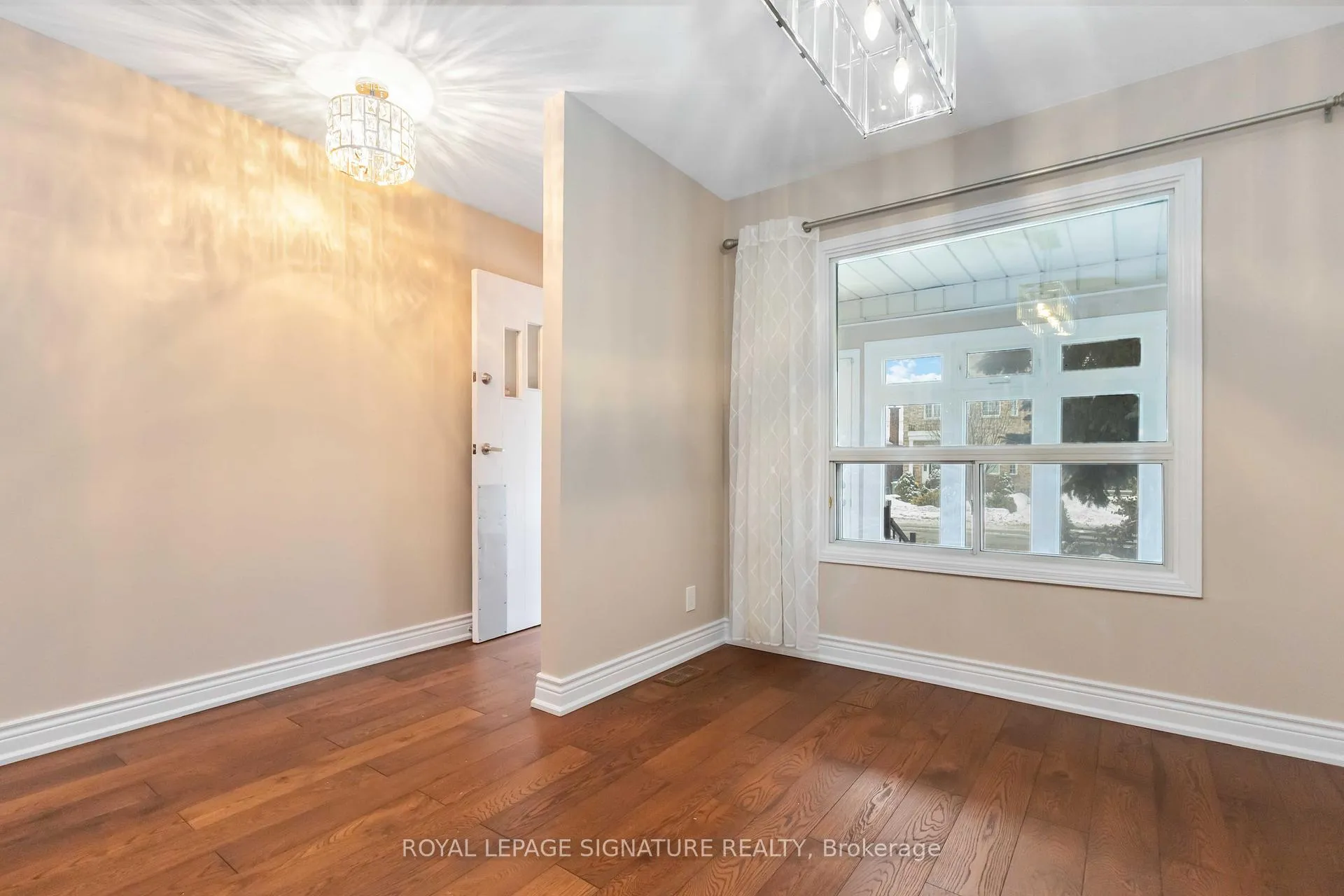 Photo 5 of 229 Donlands Avenue, Toronto, Danforth Village-East York — HOMEH