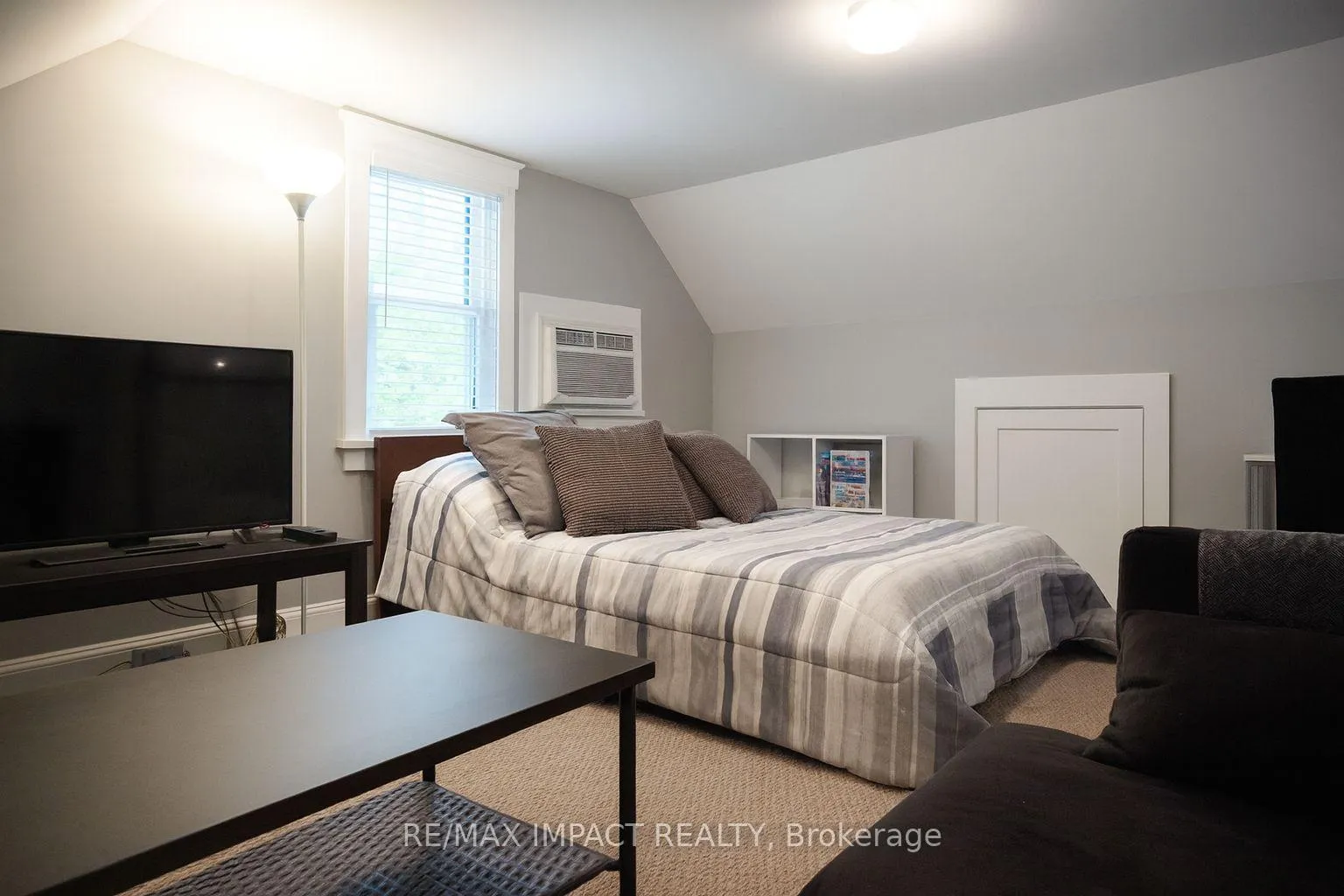 Photo 11 of 8 Pine Forest Lane, Prince Edward County, Athol Ward — HOMEH