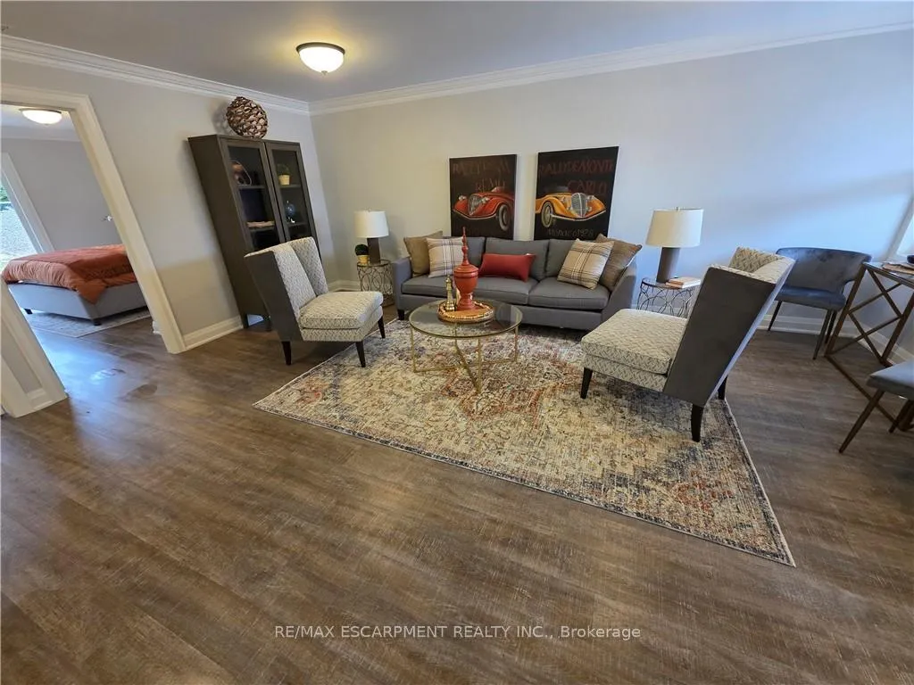 Photo 4 of 40 Szollosy Circle, Hamilton, Kennedy — HOMEH