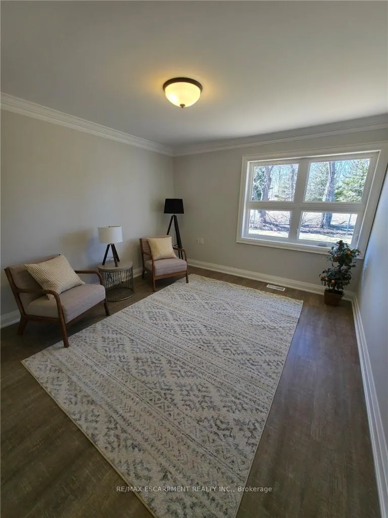 Photo 11 of 40 Szollosy Circle, Hamilton, Kennedy — HOMEH