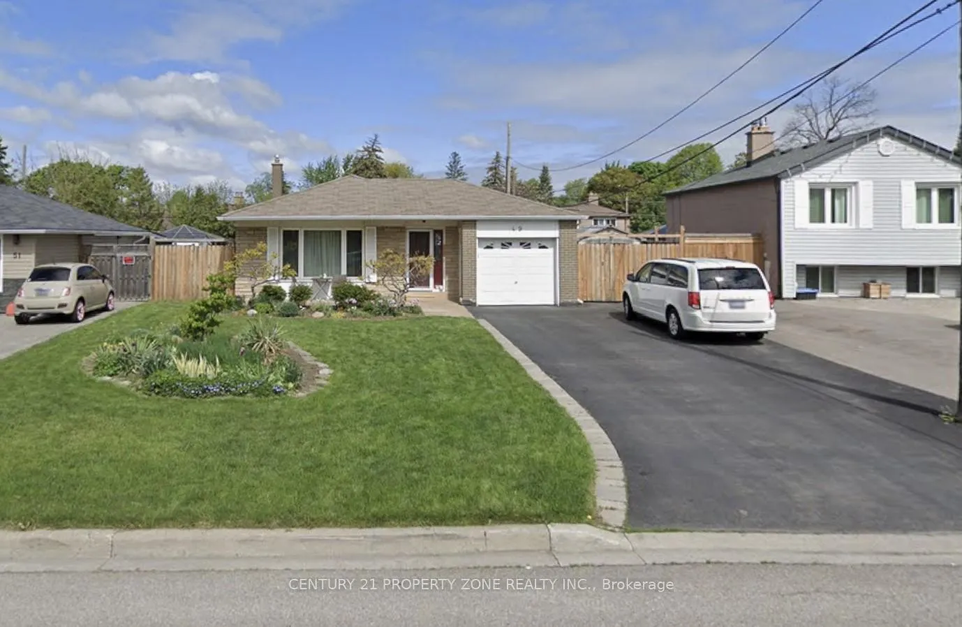 Photo 1 of 49 Athlone Avenue, Brampton, Avondale — HOMEH