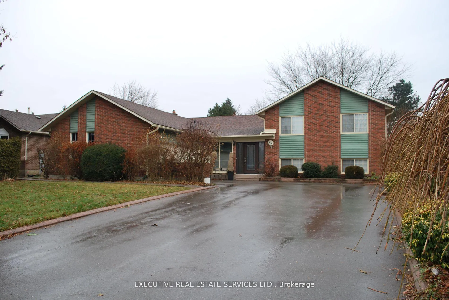 Photo 1 of 42 Wadsworth Circle, Brampton, Snelgrove — HOMEH