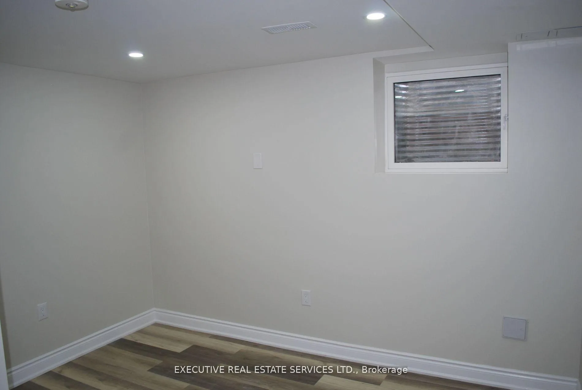 Photo 20 of 42 Wadsworth Circle, Brampton, Snelgrove — HOMEH