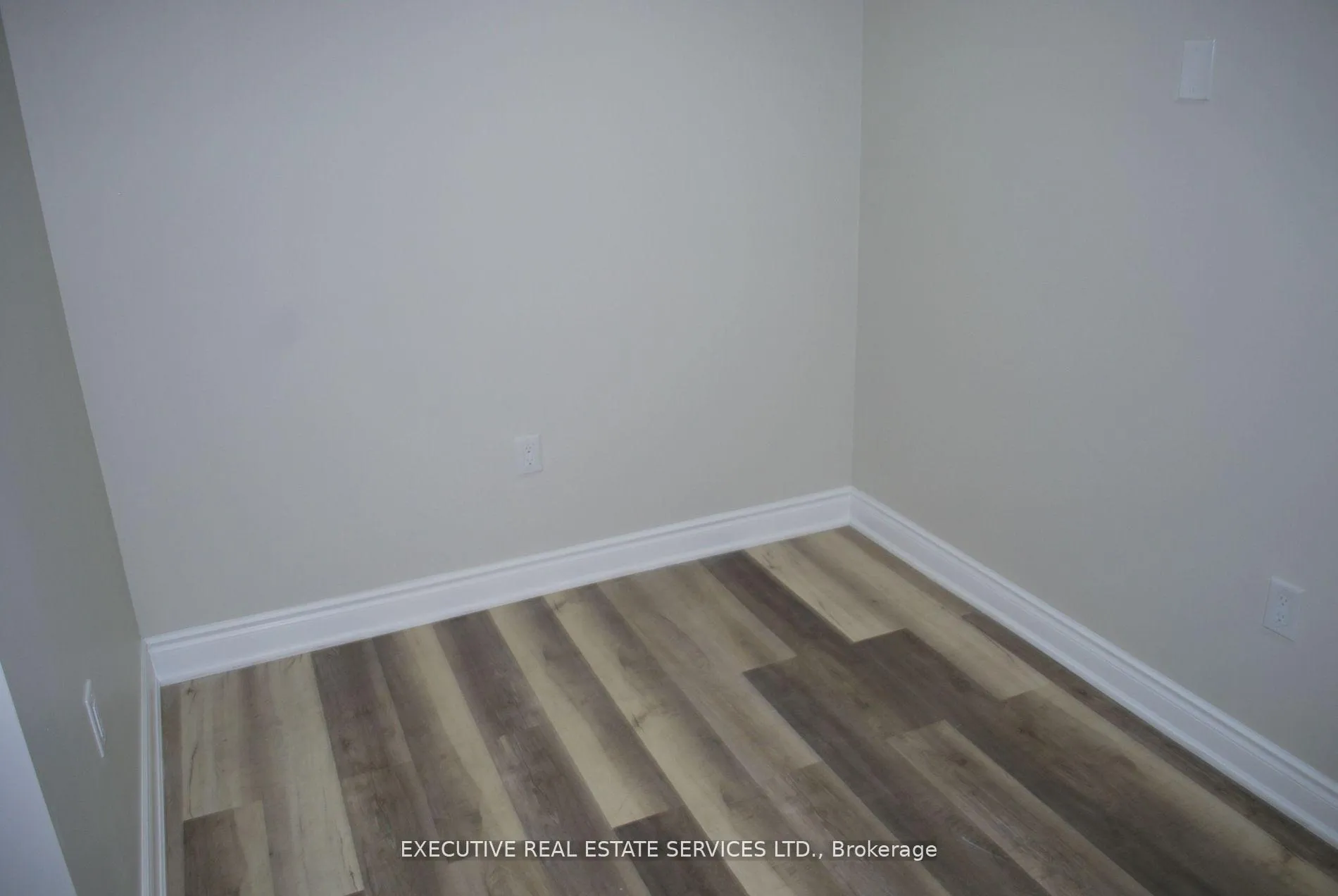 Photo 23 of 42 Wadsworth Circle, Brampton, Snelgrove — HOMEH