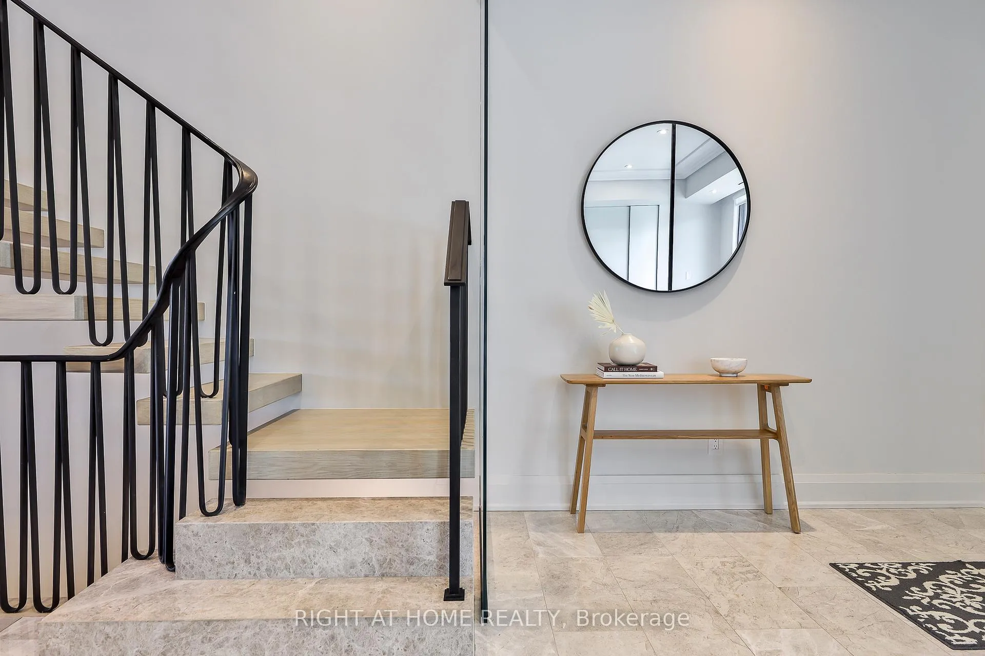 Photo 2 of 363 Avenue Road, Toronto, Yonge-St. Clair — HOMEH