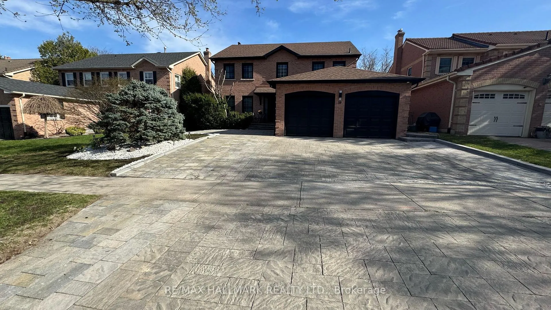 Photo 1 of Unit Lower, 59 Golf Links Drive, Aurora, Aurora Highlands — HOMEH