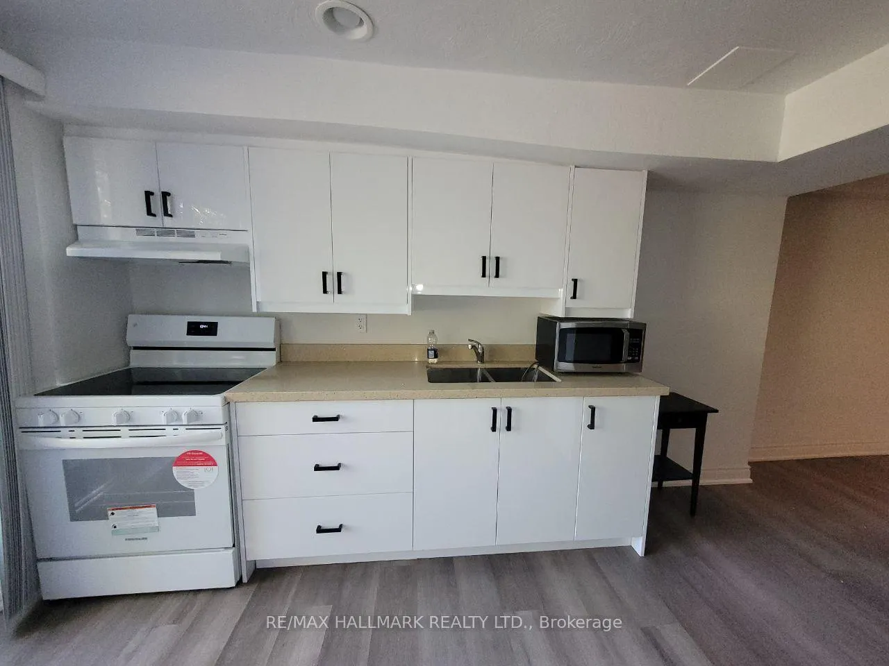 Photo 8 of Unit Lower, 59 Golf Links Drive, Aurora, Aurora Highlands — HOMEH