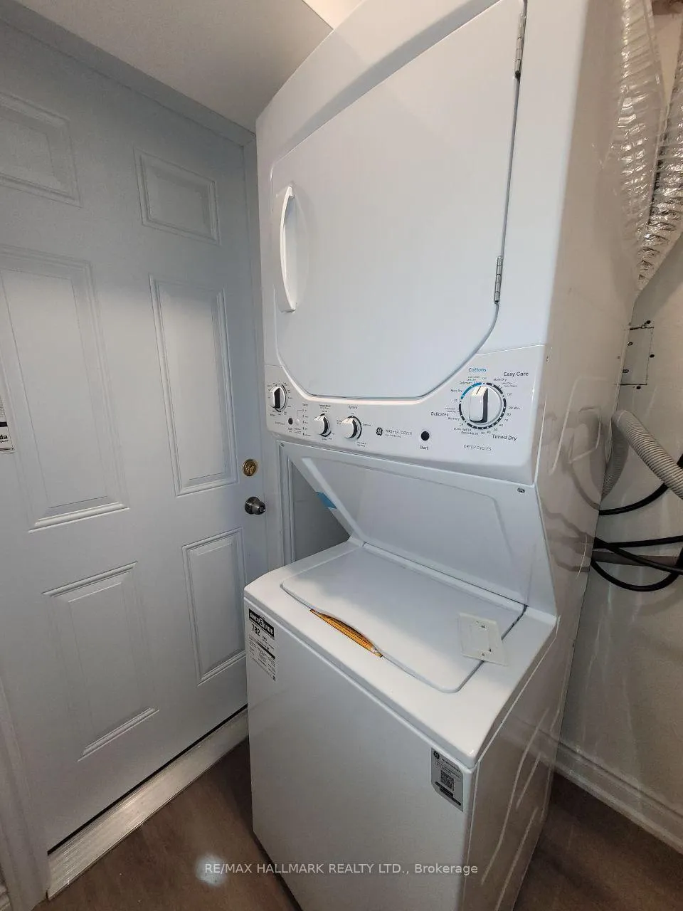 Photo 13 of Unit Lower, 59 Golf Links Drive, Aurora, Aurora Highlands — HOMEH