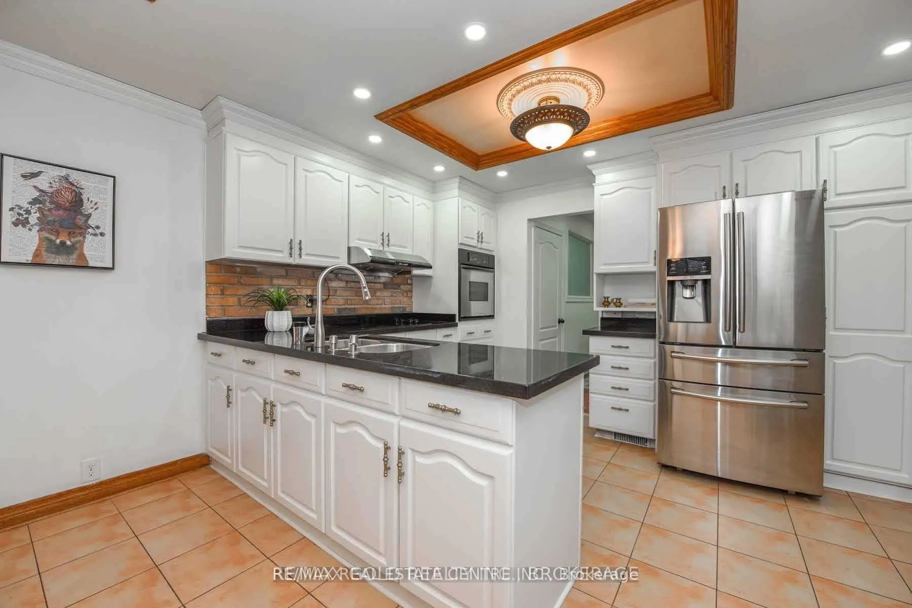 Photo 5 of 27 Drury (Upper) Crescent, Brampton, Southgate — HOMEH