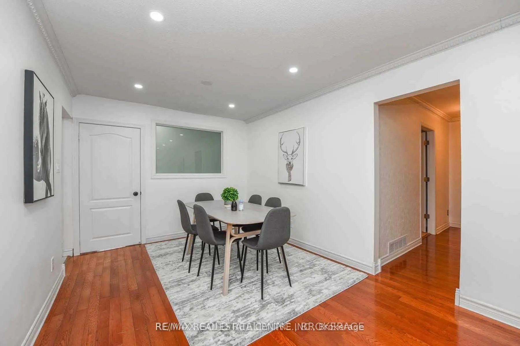 Photo 12 of 27 Drury (Upper) Crescent, Brampton, Southgate — HOMEH