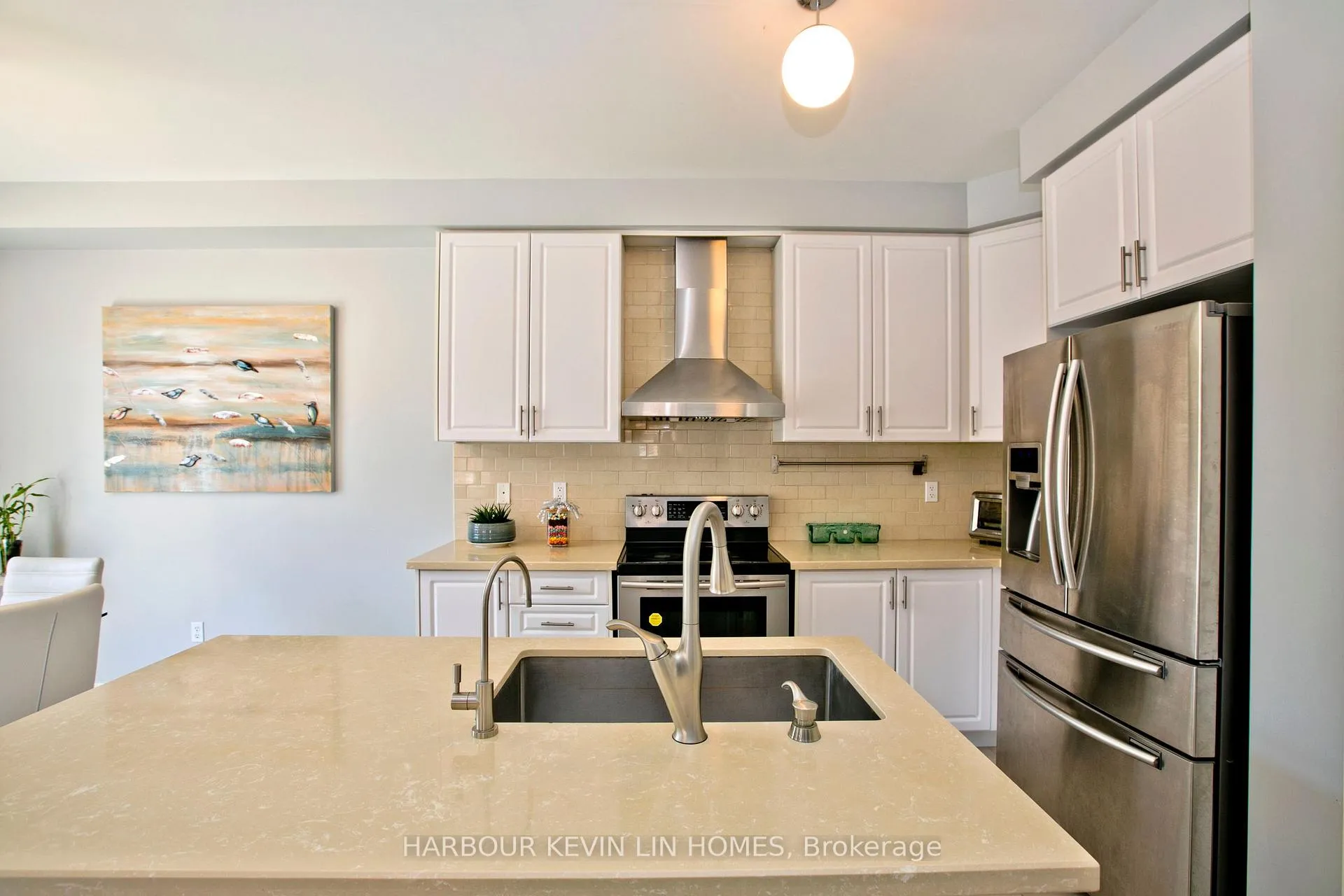 Photo 8 of 75 Busch Avenue, Markham, Berczy — HOMEH