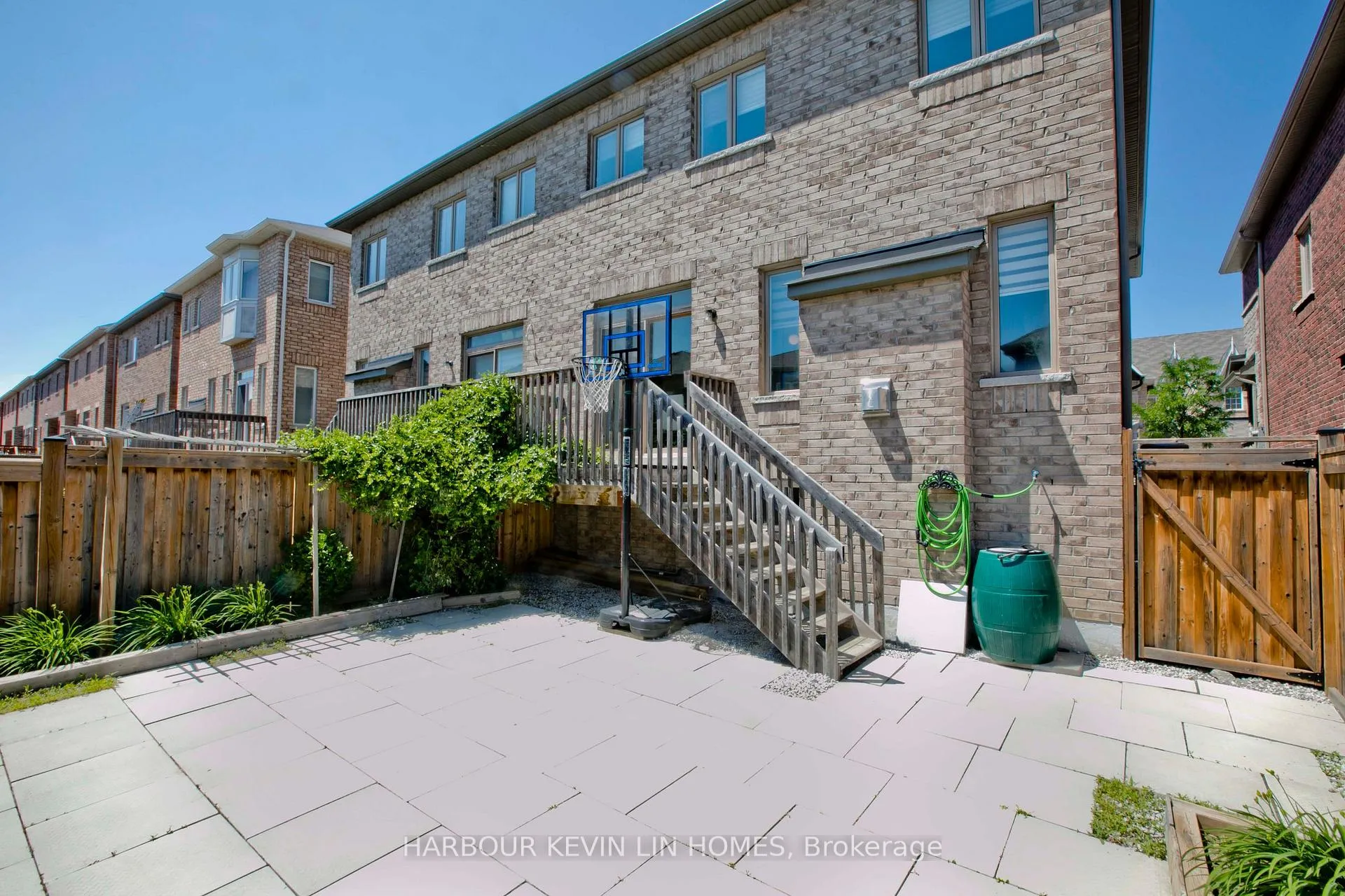 Photo 30 of 75 Busch Avenue, Markham, Berczy — HOMEH