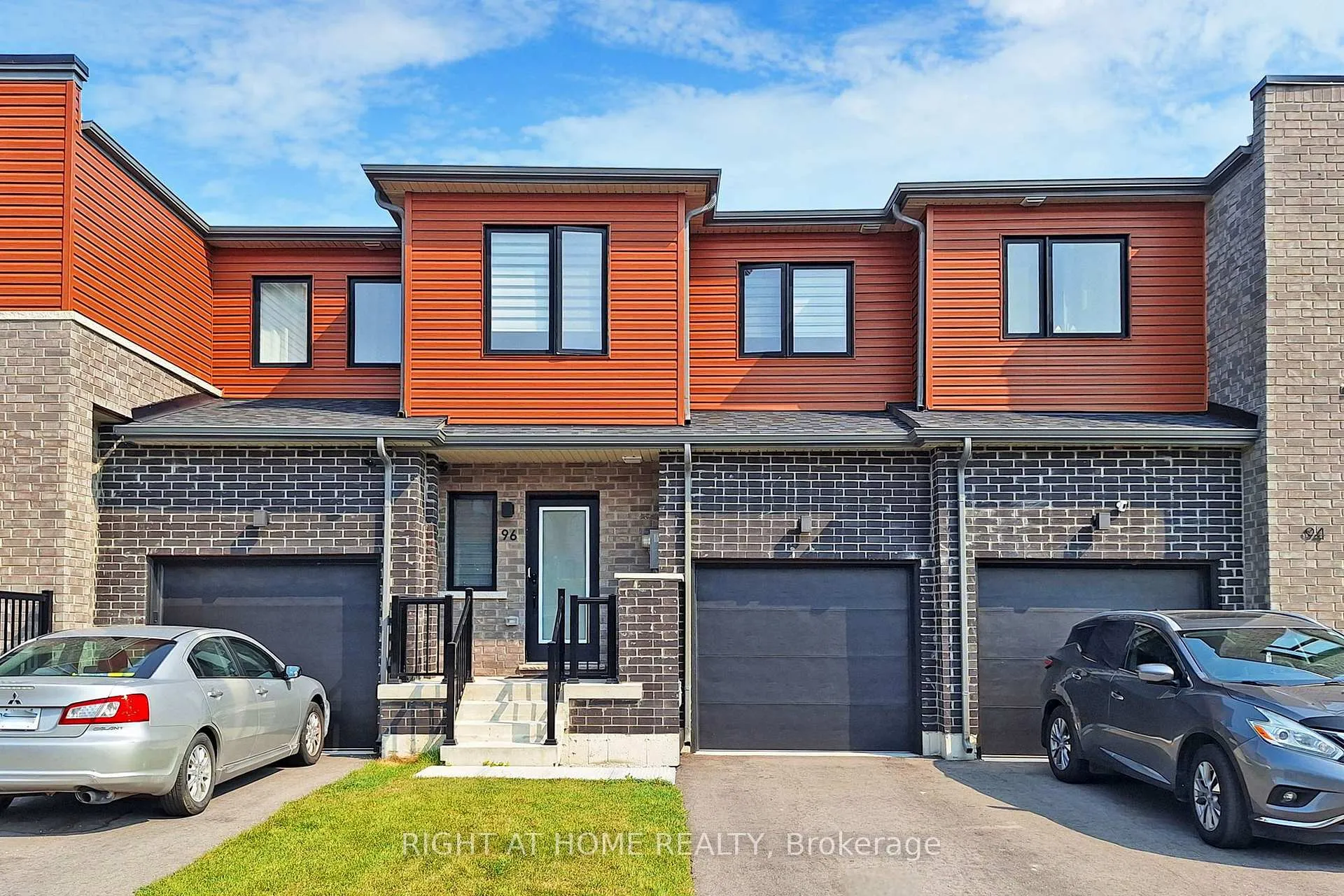 Photo 1 of 96 Fairlane Avenue, Barrie, Painswick South — HOMEH