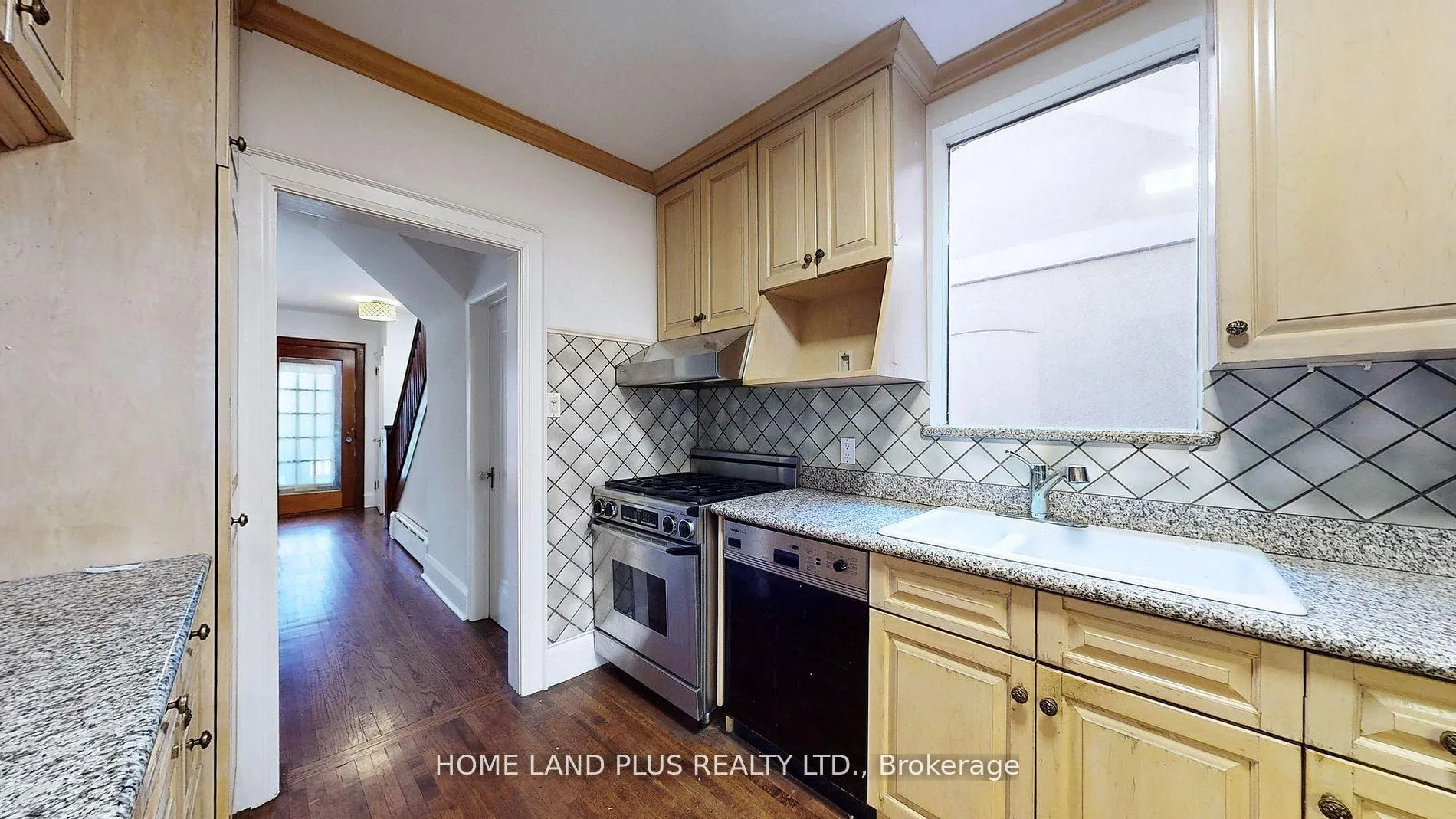 Photo 10 of 165 Glenforest Road, Toronto, Lawrence Park North — HOMEH