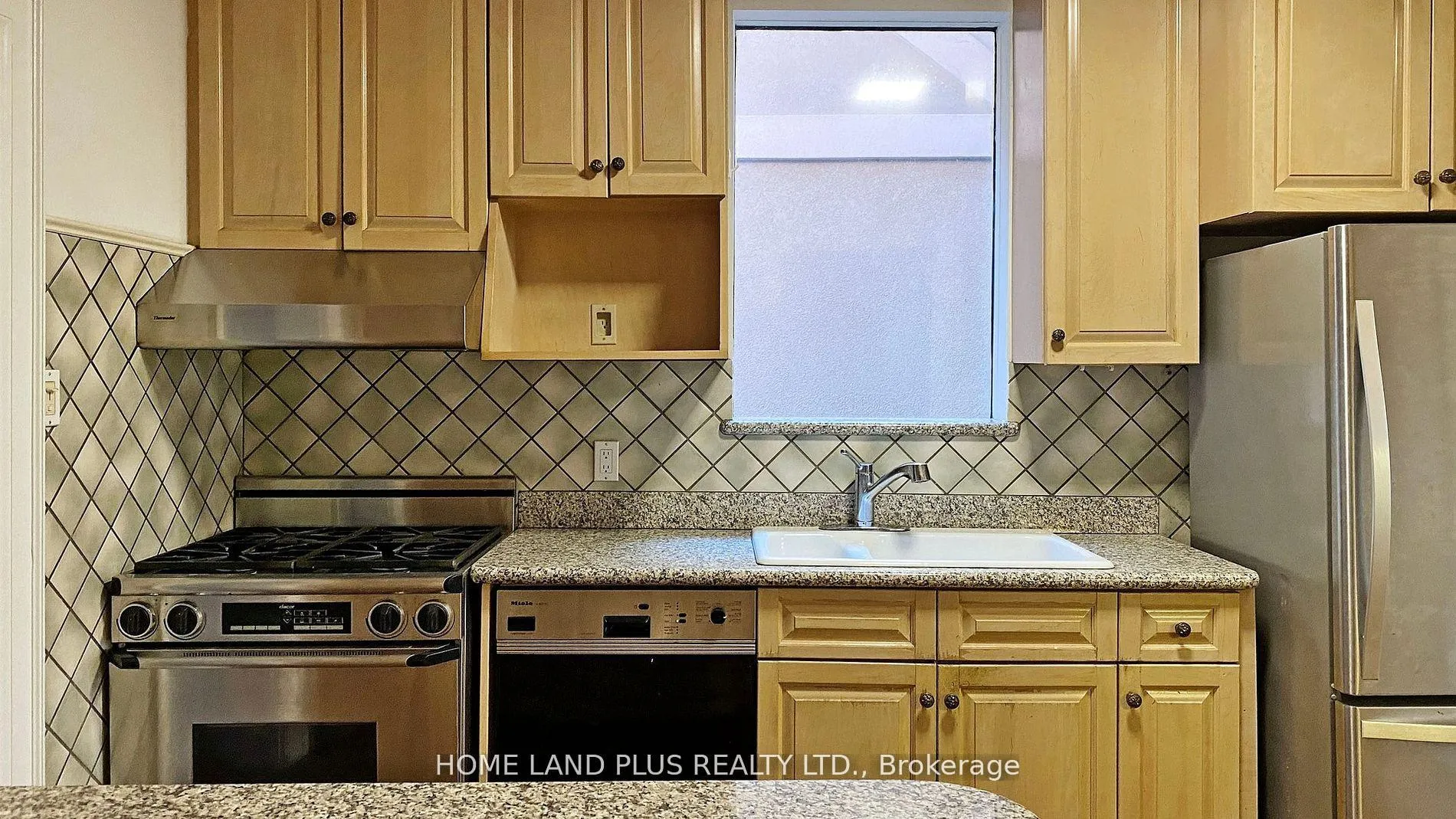 Photo 13 of 165 Glenforest Road, Toronto, Lawrence Park North — HOMEH