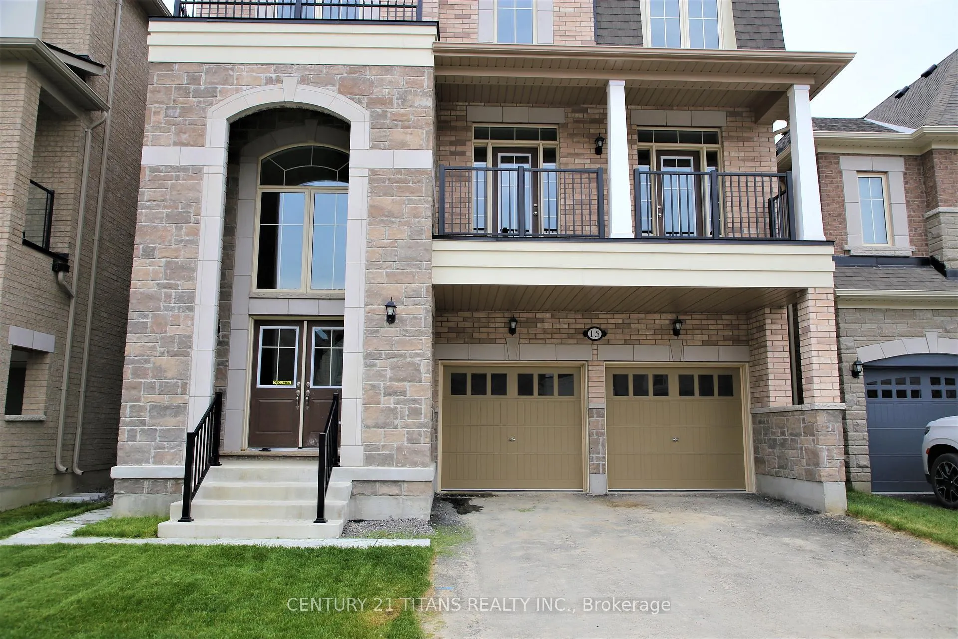 Photo 2 of 15 Junior Road, Brampton, Northwest Brampton — HOMEH