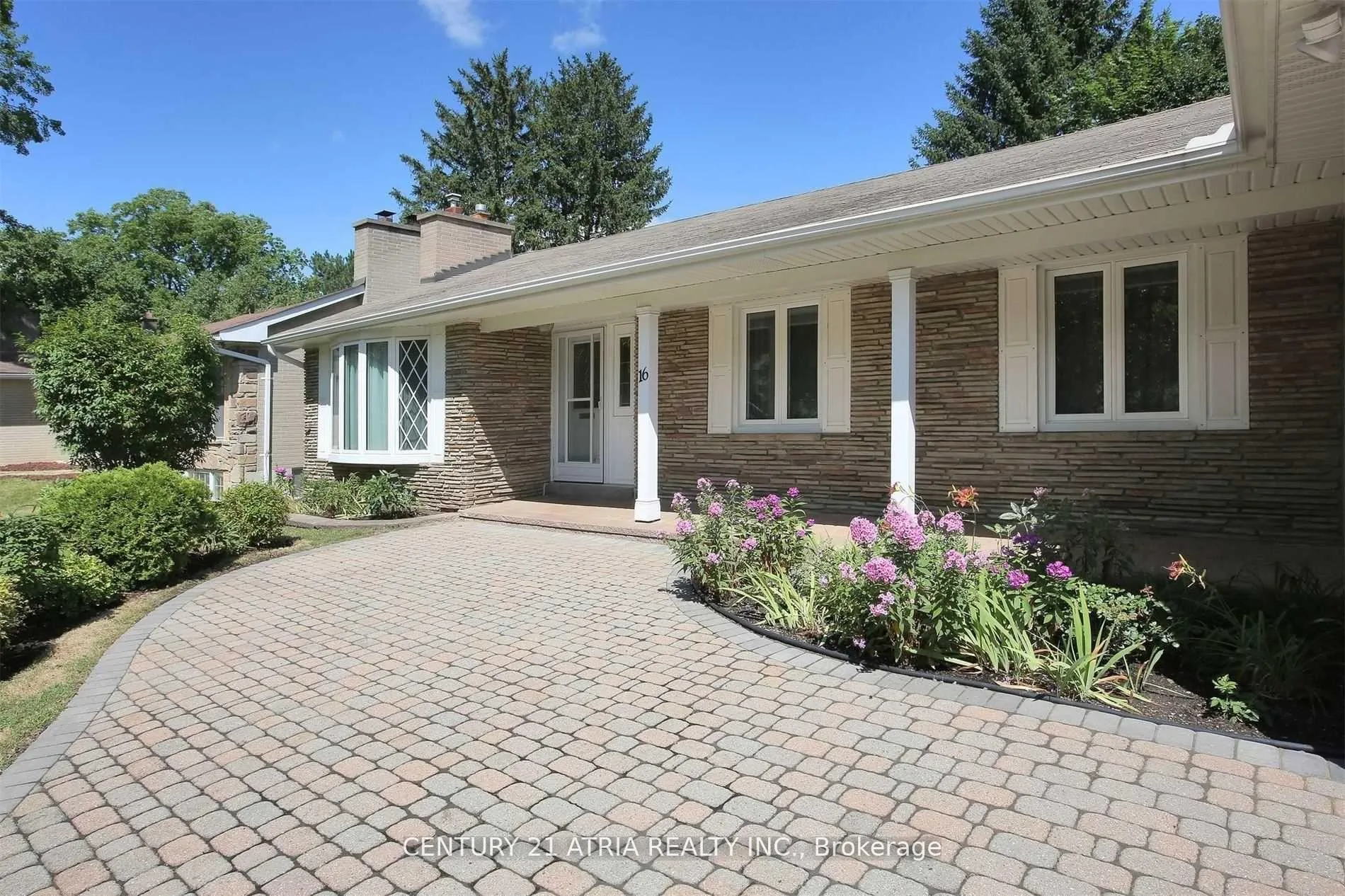 Photo 3 of 16 Brightbay Crescent, Markham, Grandview — HOMEH