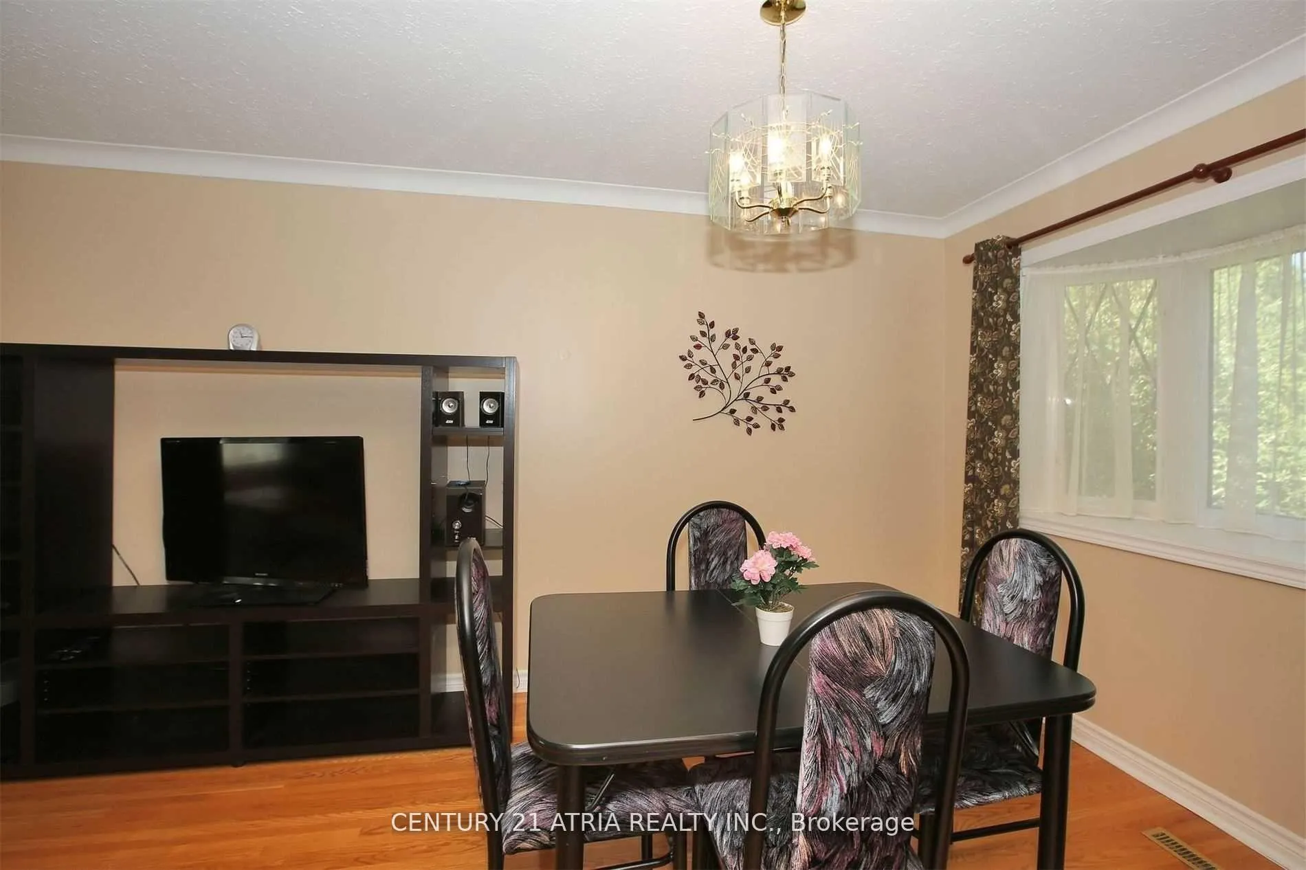 Photo 7 of 16 Brightbay Crescent, Markham, Grandview — HOMEH