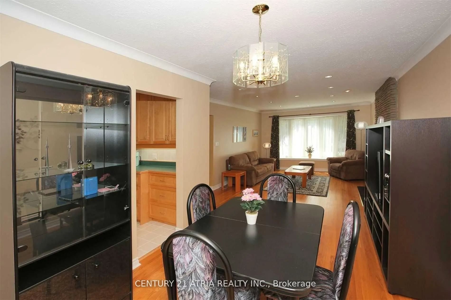 Photo 8 of 16 Brightbay Crescent, Markham, Grandview — HOMEH