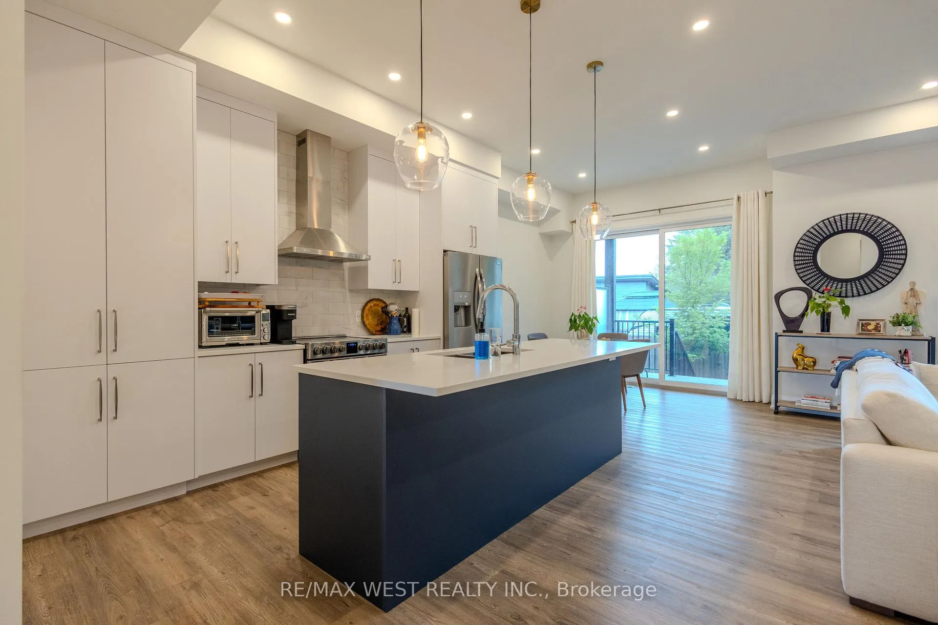 Photo 7 of Unit 9, 1465 Station Street, Pelham, Fonthill — HOMEH