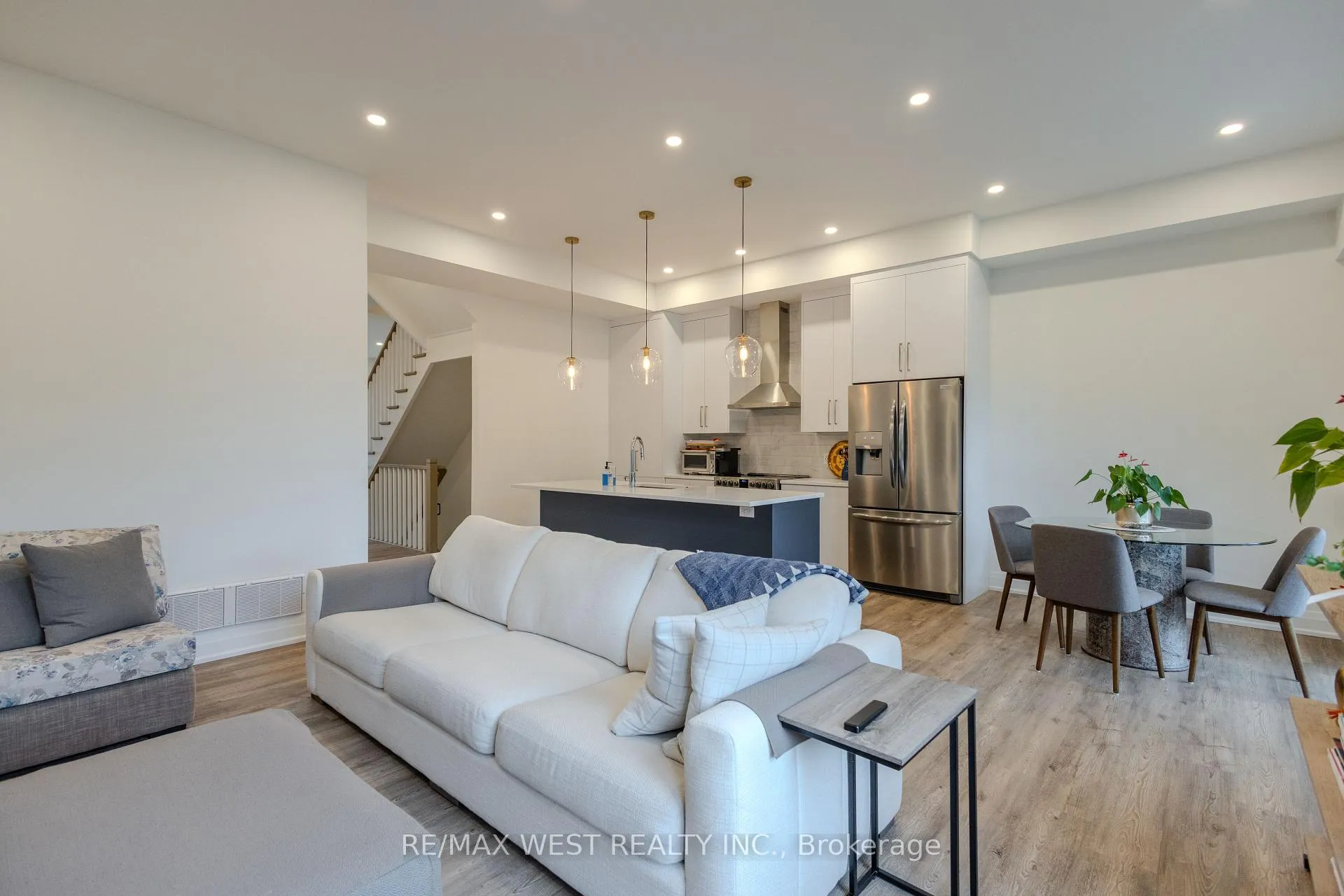 Photo 9 of Unit 9, 1465 Station Street, Pelham, Fonthill — HOMEH