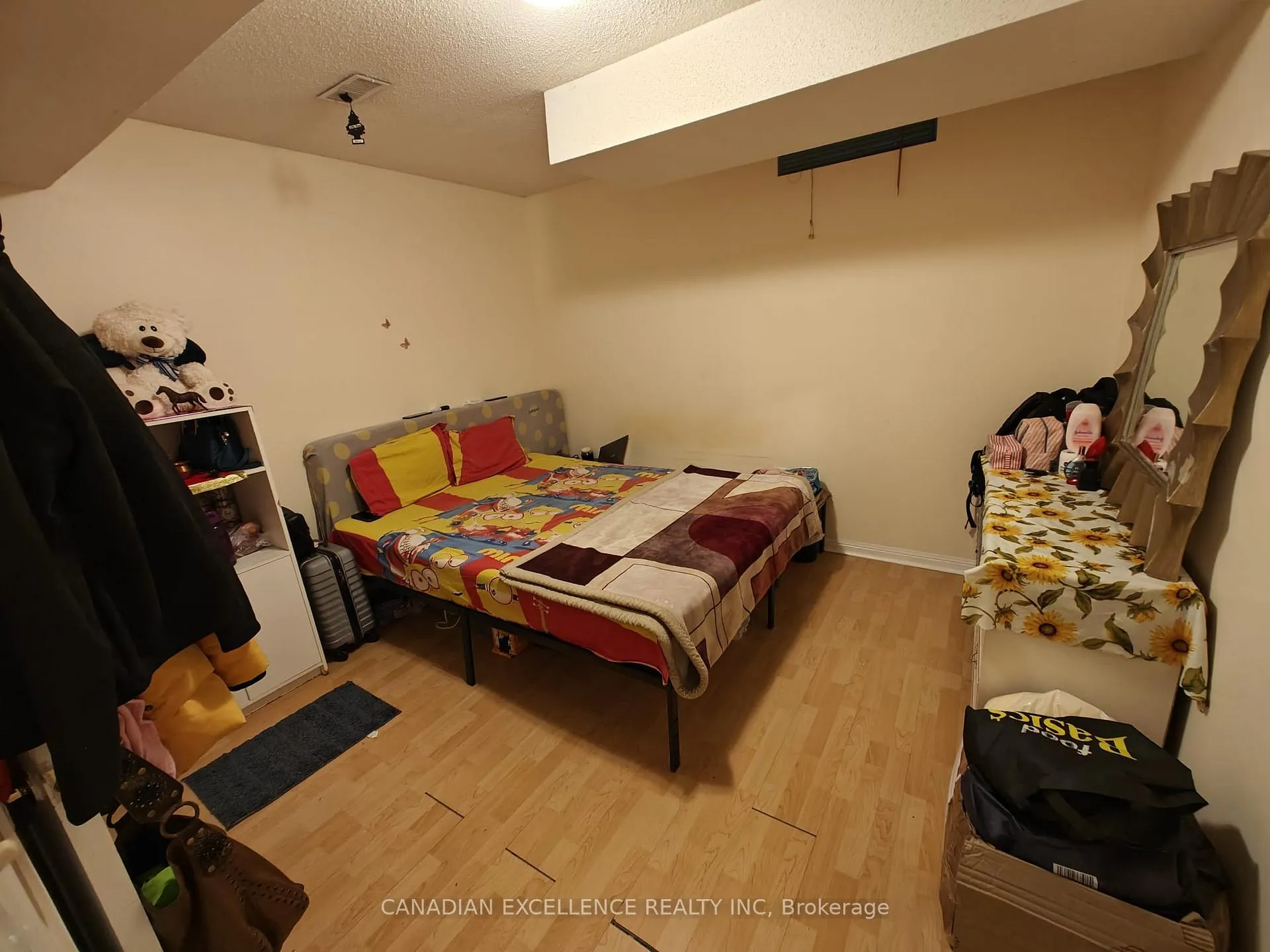 Photo 8 of 480 Fernforest Drive, Brampton, Sandringham-Wellington — HOMEH