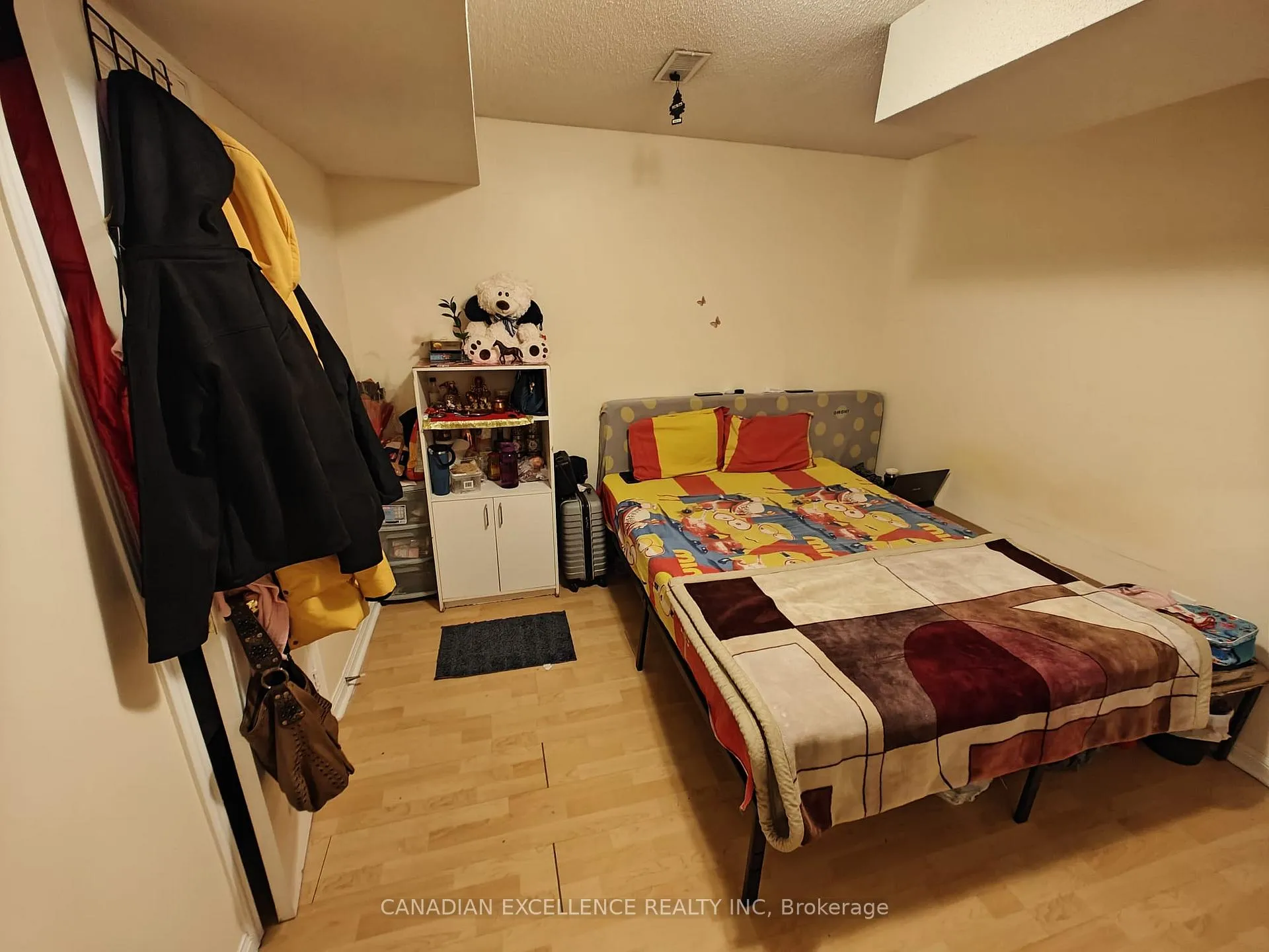 Photo 9 of 480 Fernforest Drive, Brampton, Sandringham-Wellington — HOMEH
