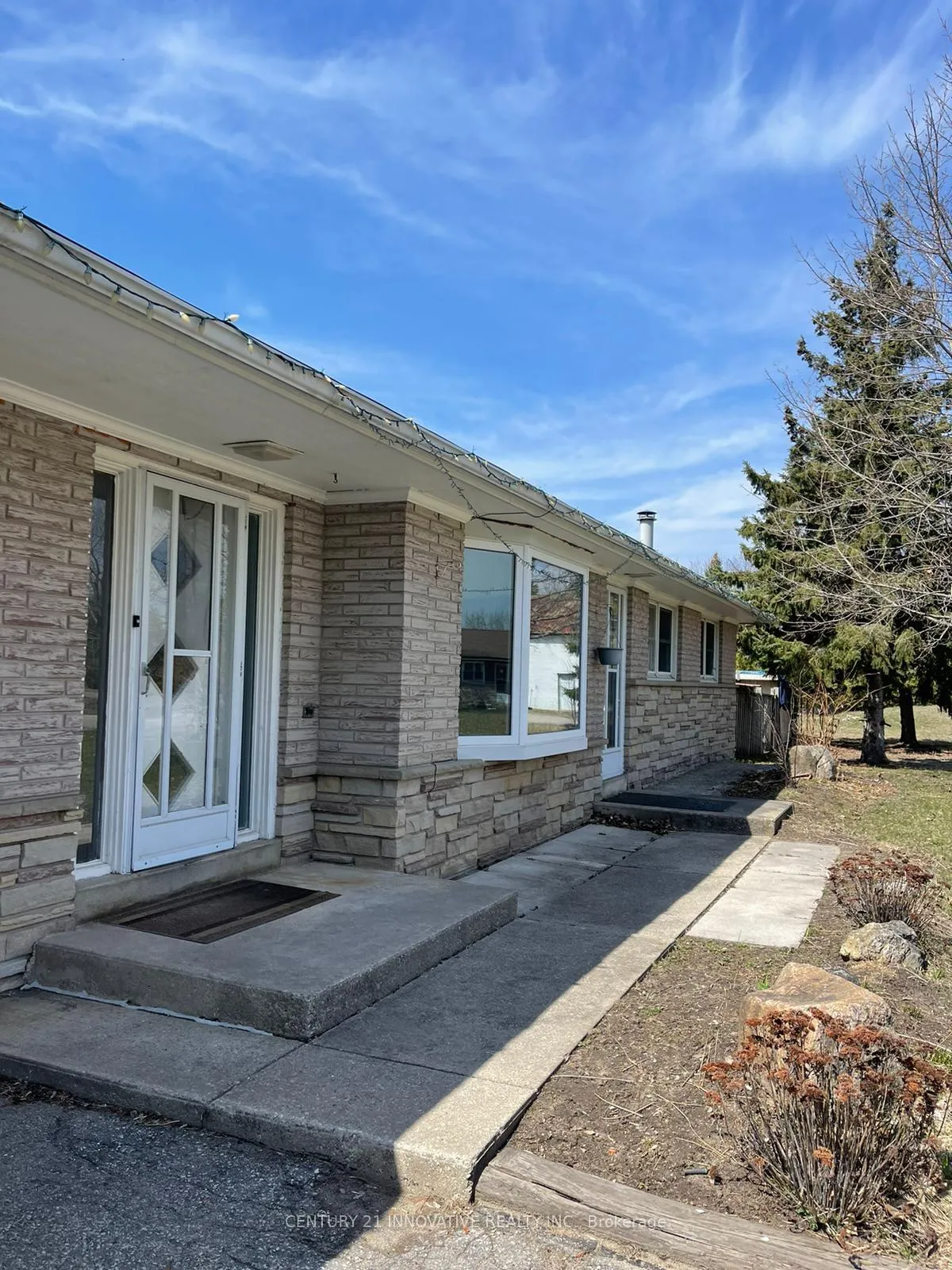 Front of 2 Russell Mason Court