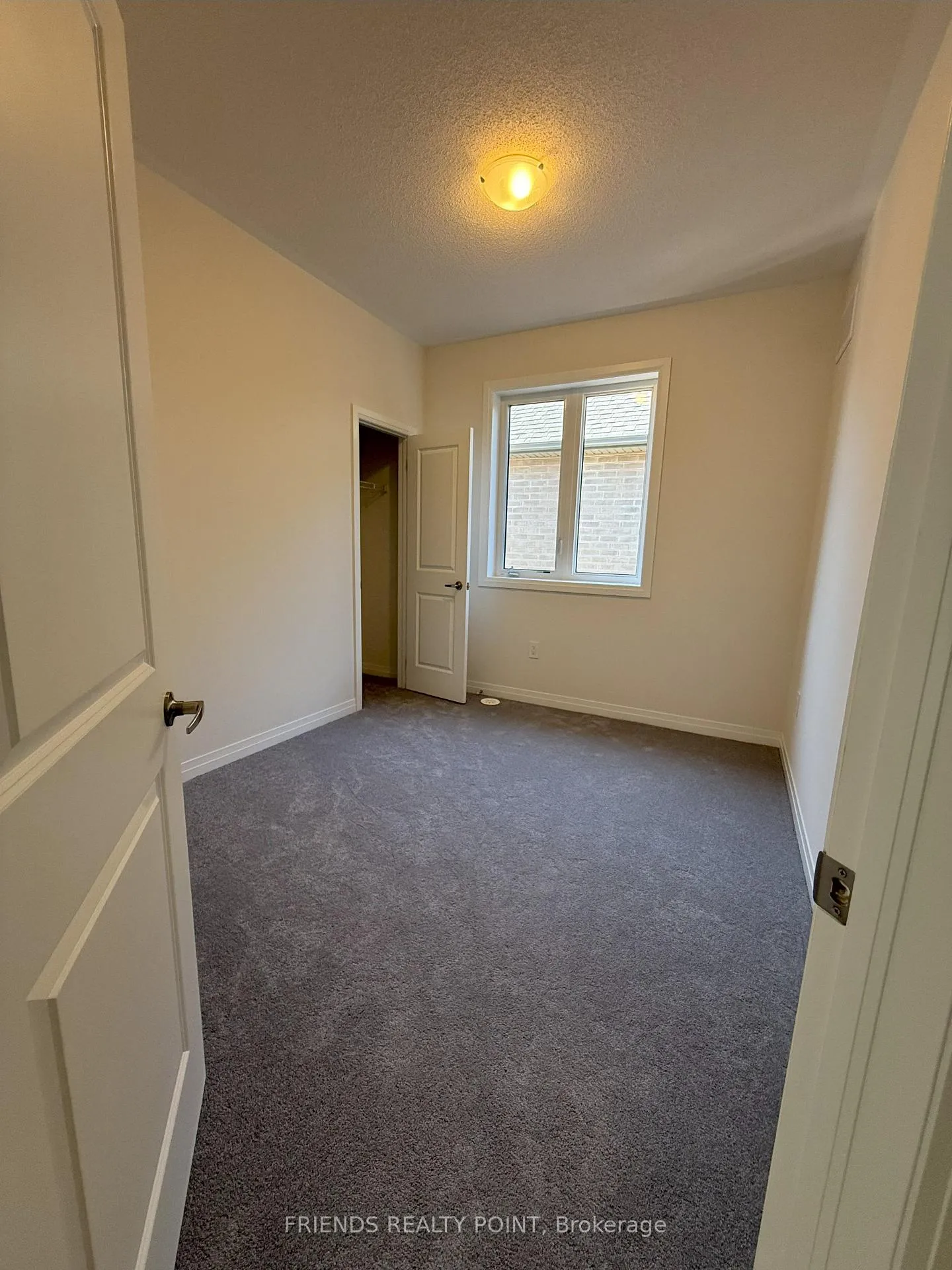 Photo 11 of 27 Bonnington Drive, Brampton, Northwest Brampton — HOMEH