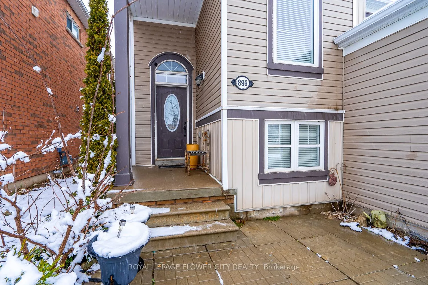 Photo 3 of 896 O'Reilly Crescent, Shelburne — HOMEH