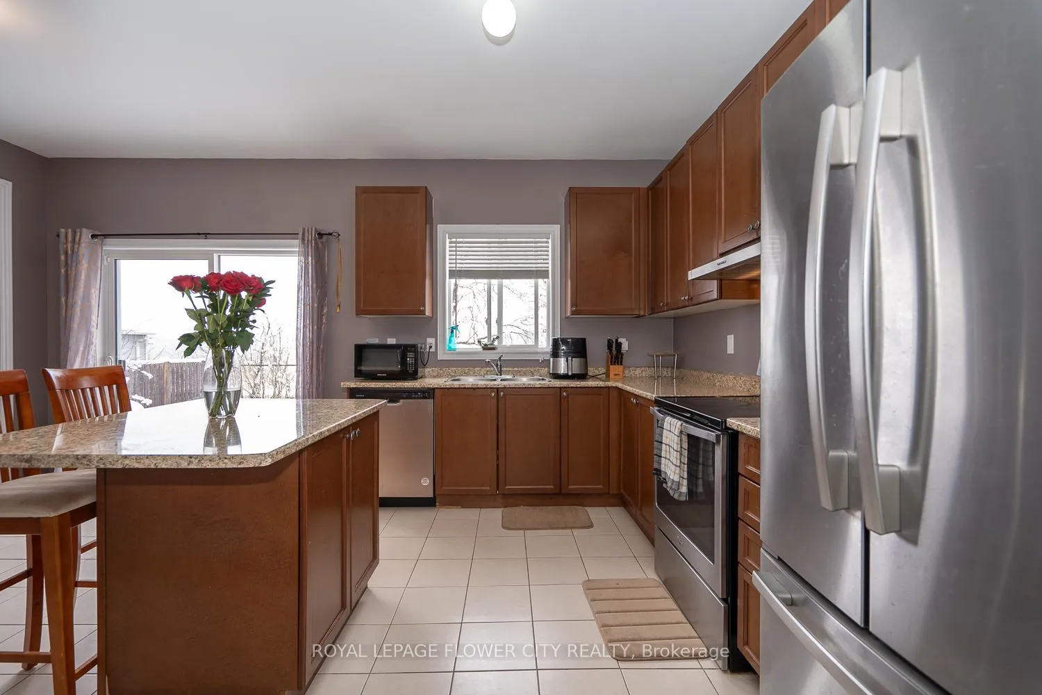 Photo 13 of 896 O'Reilly Crescent, Shelburne — HOMEH