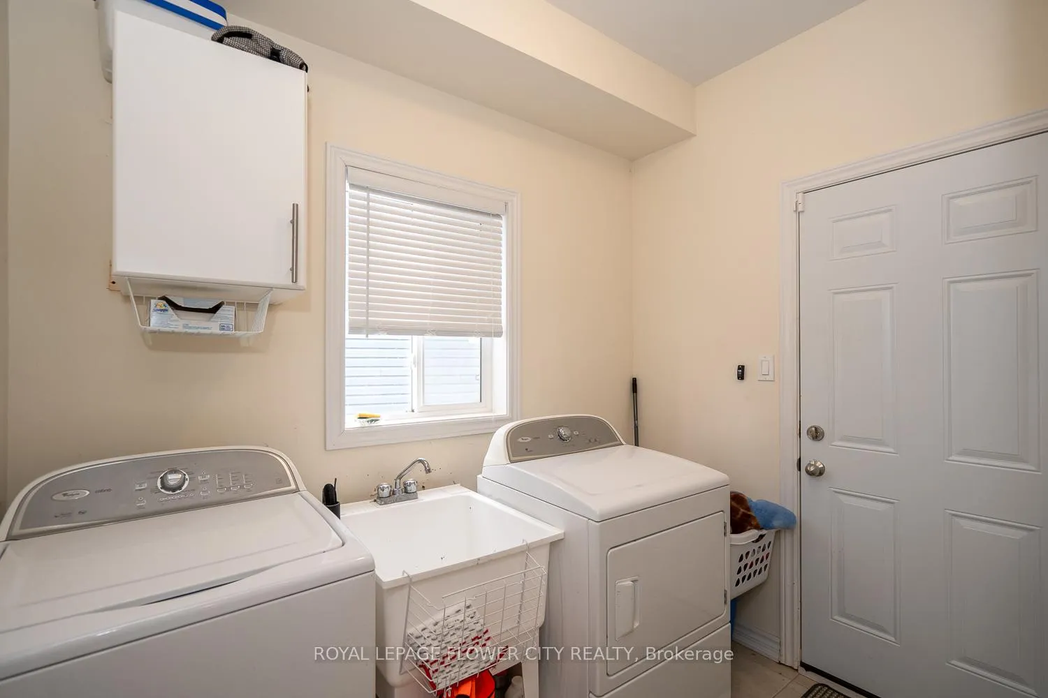 Photo 24 of 896 O'Reilly Crescent, Shelburne — HOMEH