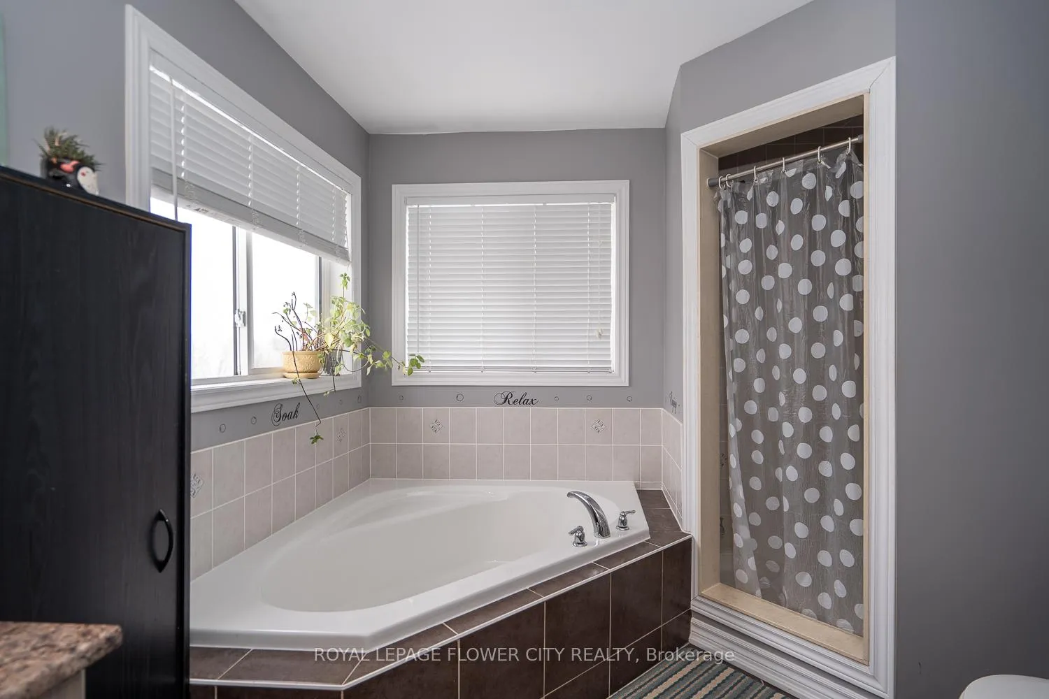 Photo 32 of 896 O'Reilly Crescent, Shelburne — HOMEH