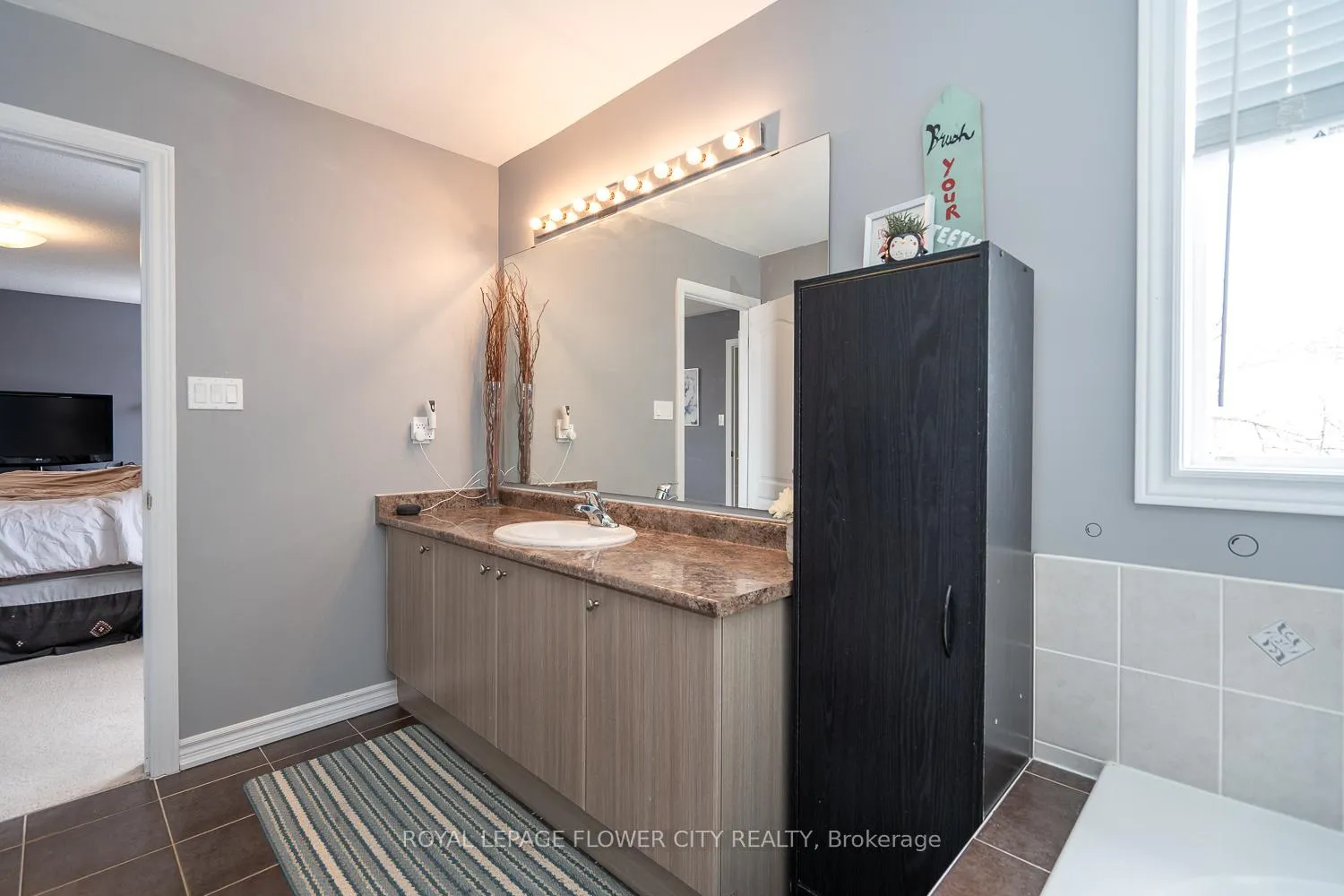 Photo 33 of 896 O'Reilly Crescent, Shelburne — HOMEH