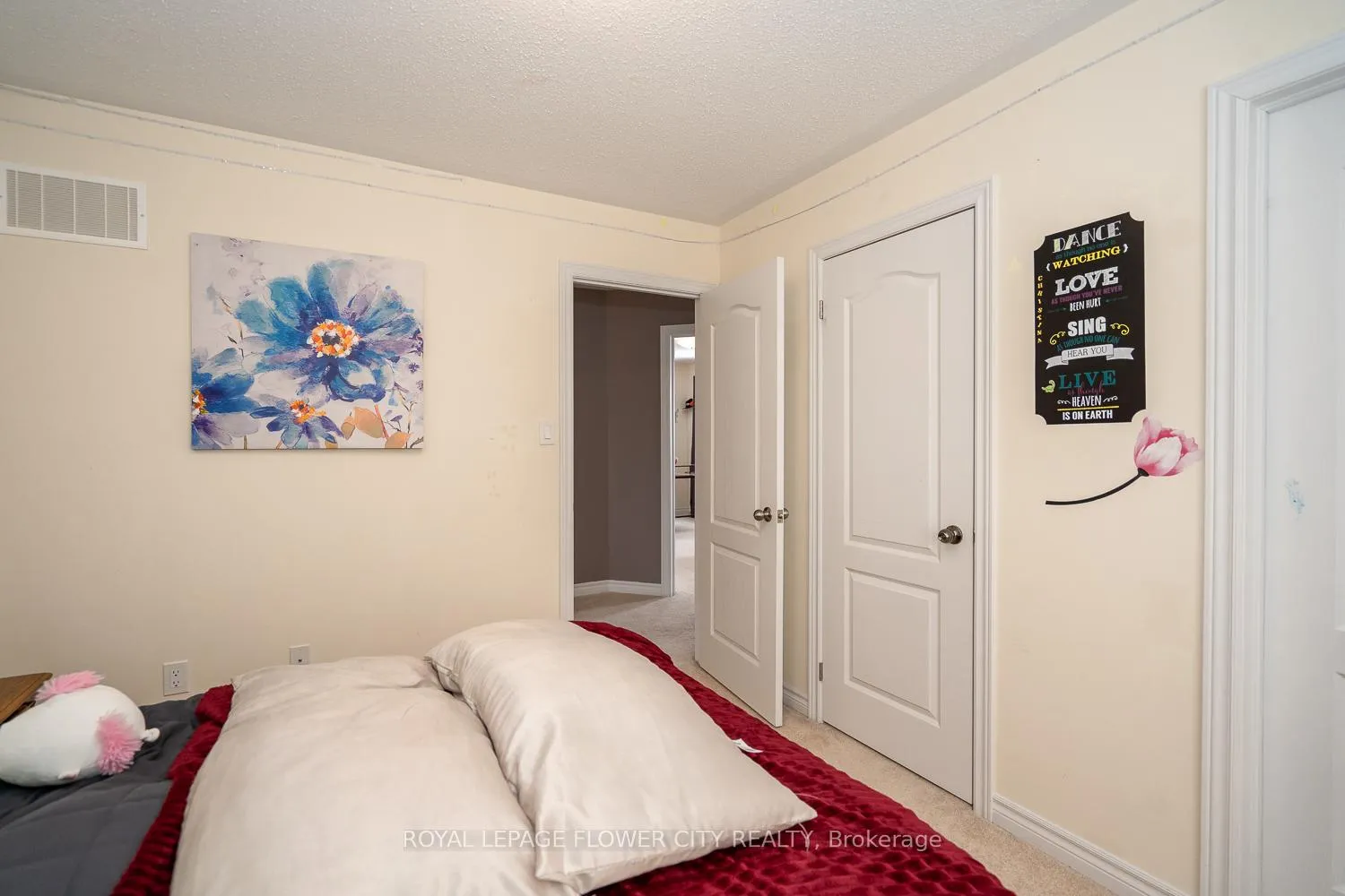 Photo 39 of 896 O'Reilly Crescent, Shelburne — HOMEH