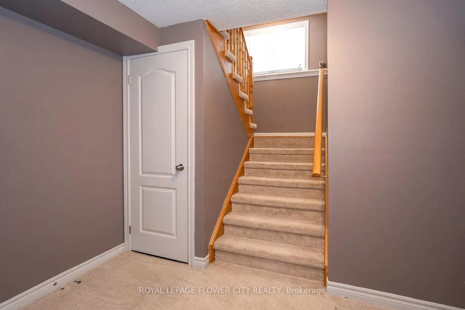 Photo 46 of 896 O'Reilly Crescent, Shelburne — HOMEH