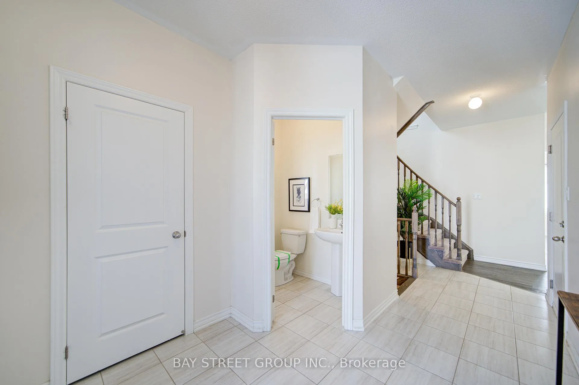 Photo 5 of 72 Forestlane Way, Scugog, Port Perry — HOMEH