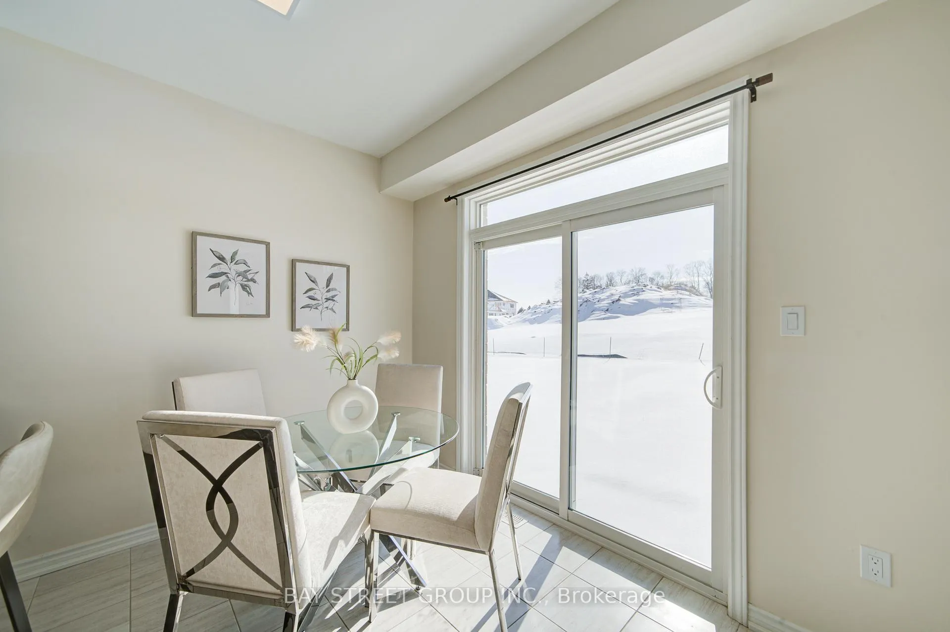 Photo 14 of 72 Forestlane Way, Scugog, Port Perry — HOMEH