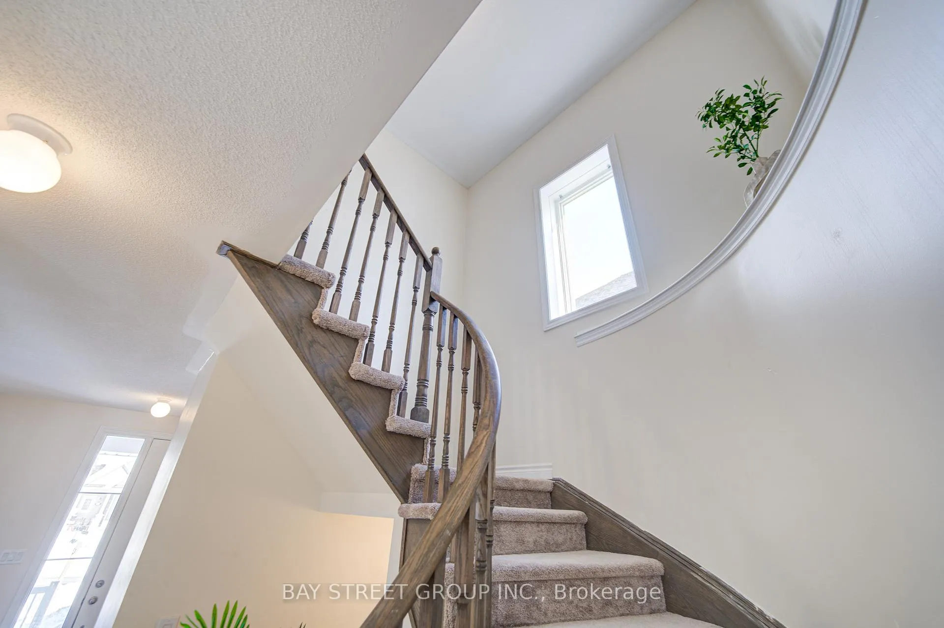 Photo 17 of 72 Forestlane Way, Scugog, Port Perry — HOMEH