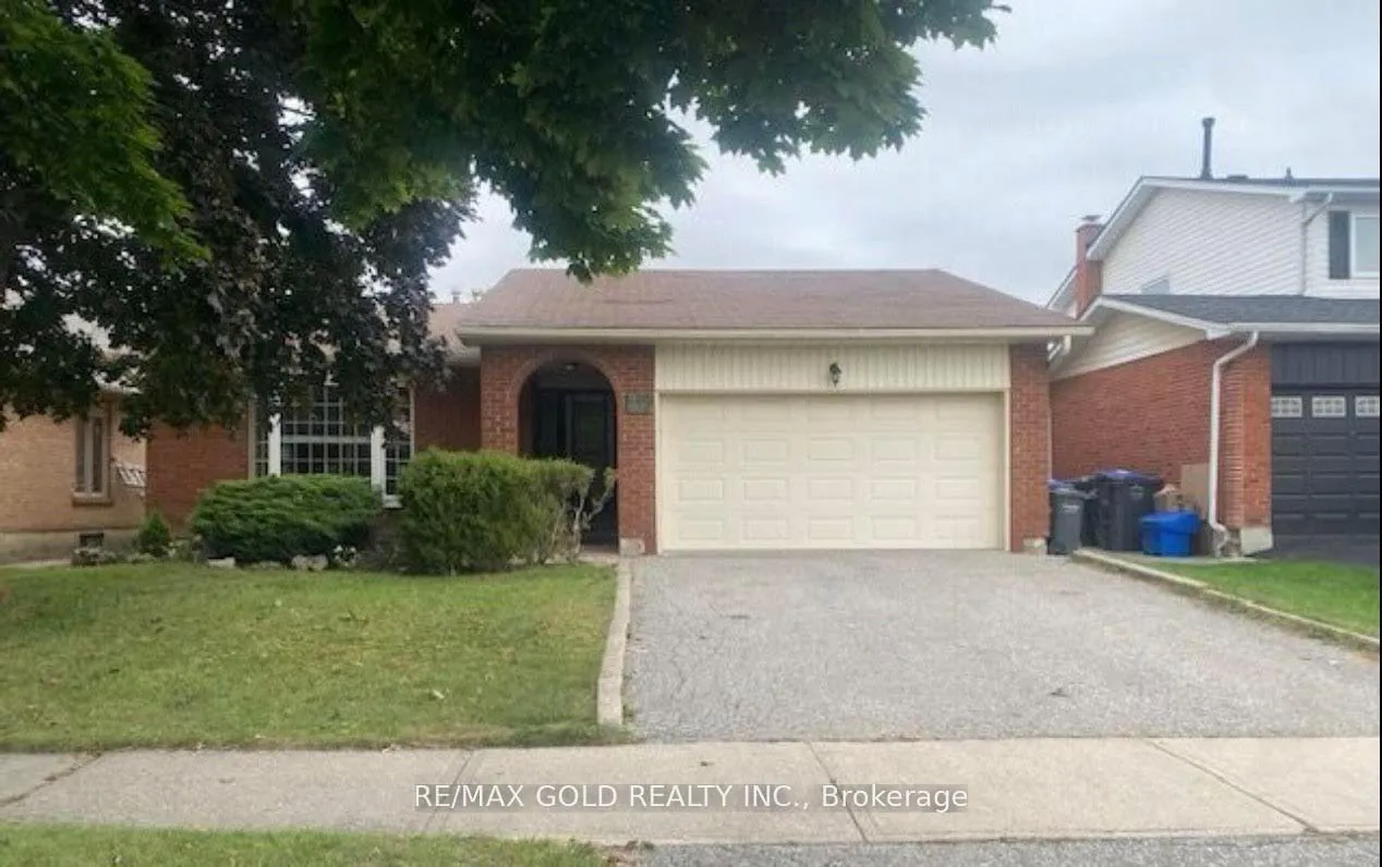 Photo 1 of 30 Blackthorn Lane, Brampton, Brampton North — HOMEH