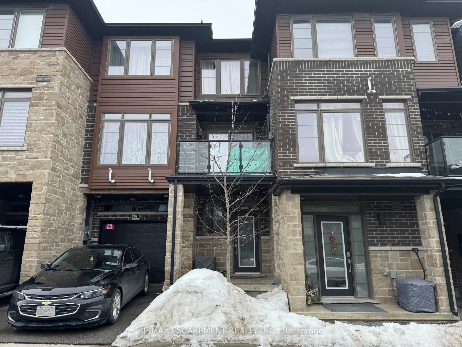Photo 2 of Unit 270, 30 Times Square Boulevard, Hamilton, Stoney Creek — HOMEH