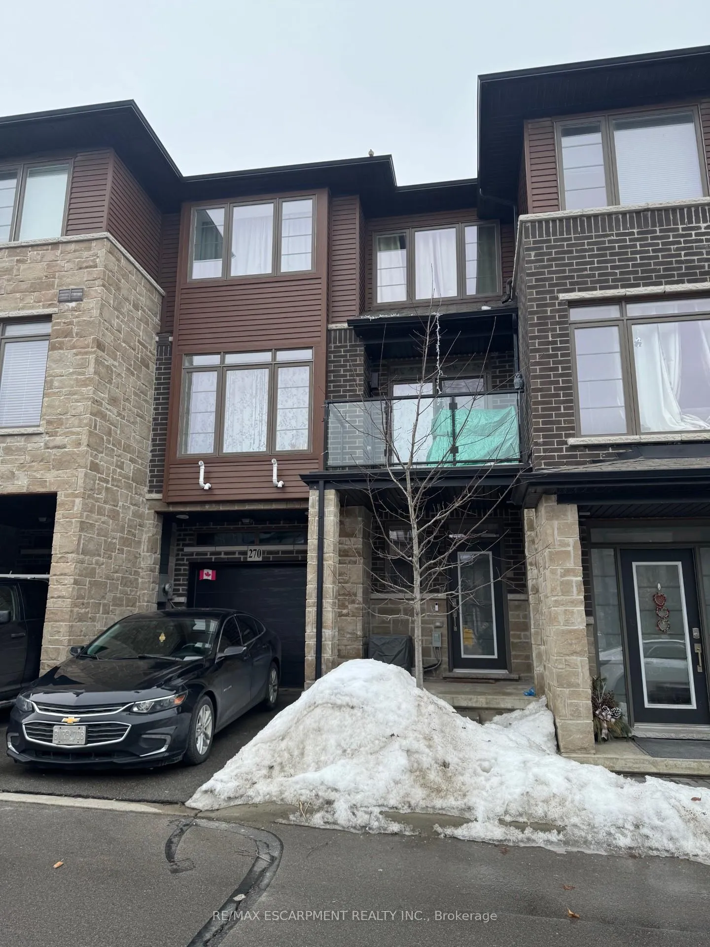 Photo 3 of Unit 270, 30 Times Square Boulevard, Hamilton, Stoney Creek — HOMEH