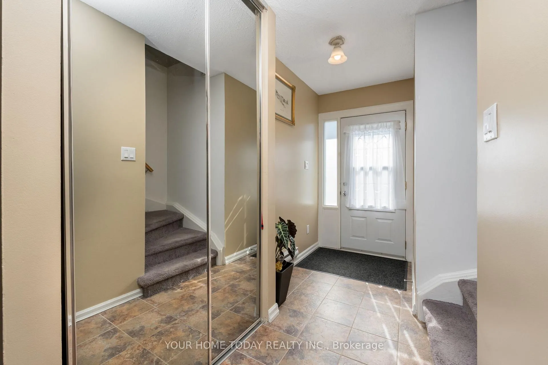 Photo 4 of 109 Kingham Road, Halton Hills, Acton — HOMEH