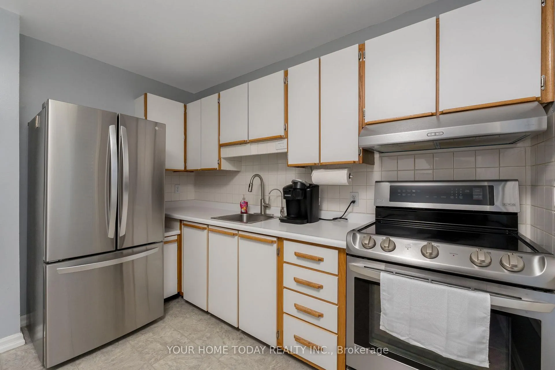 Photo 12 of 109 Kingham Road, Halton Hills, Acton — HOMEH