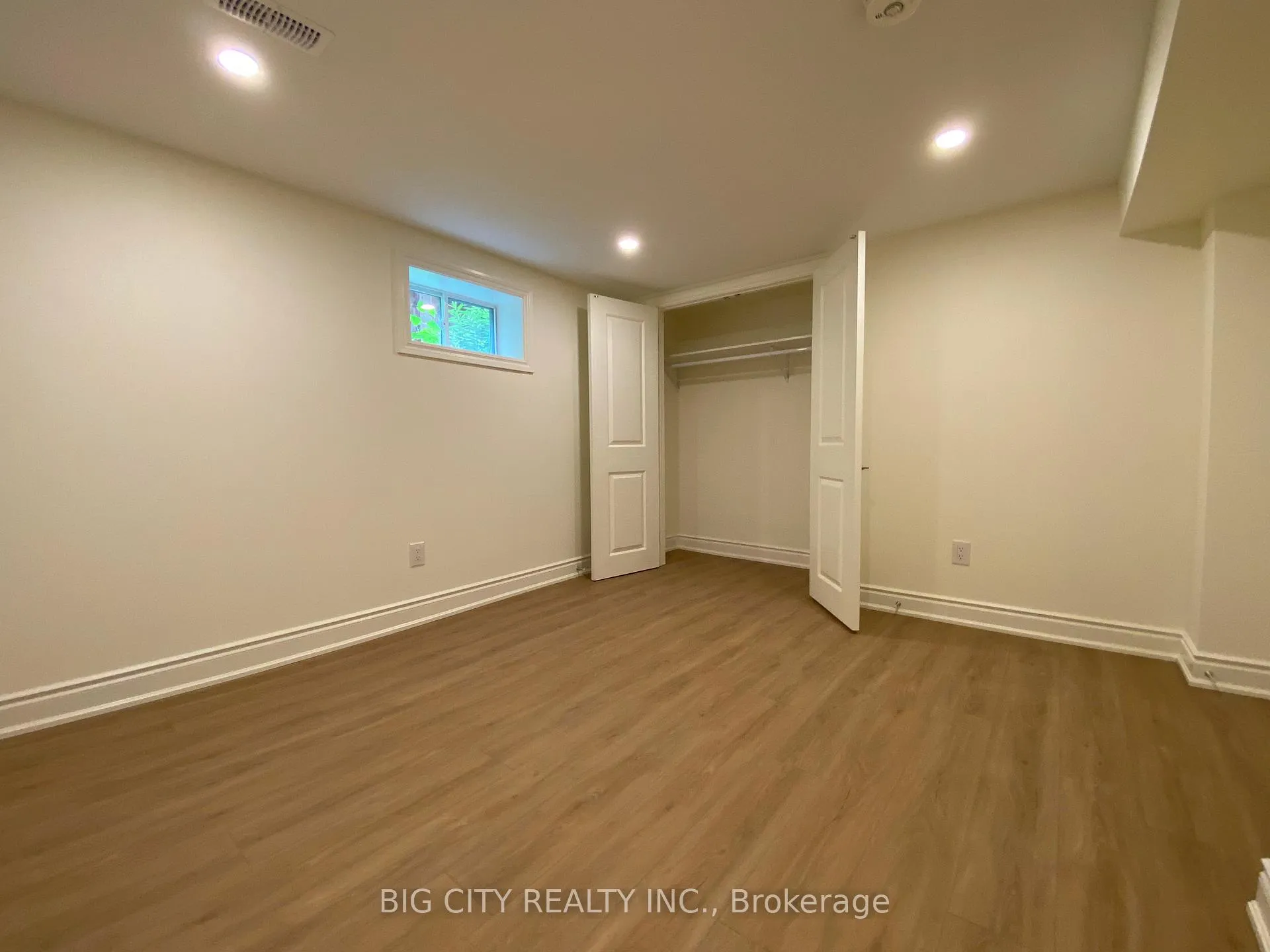 Photo 13 of Unit Lower, 319 East 31St Street, Hamilton, Macassa — HOMEH