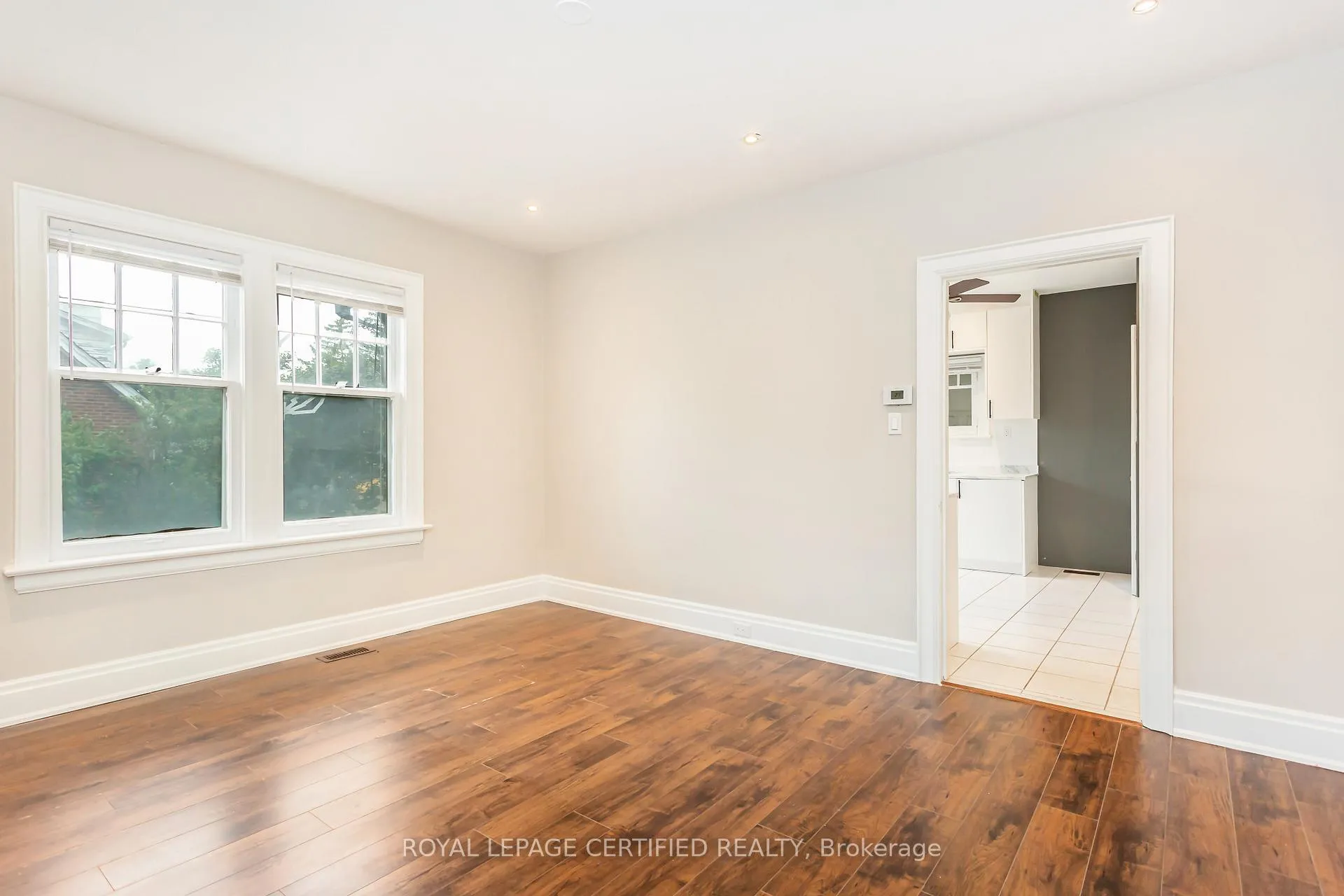 Photo 15 of 391 Dundas Street E, Hamilton, Waterdown — HOMEH