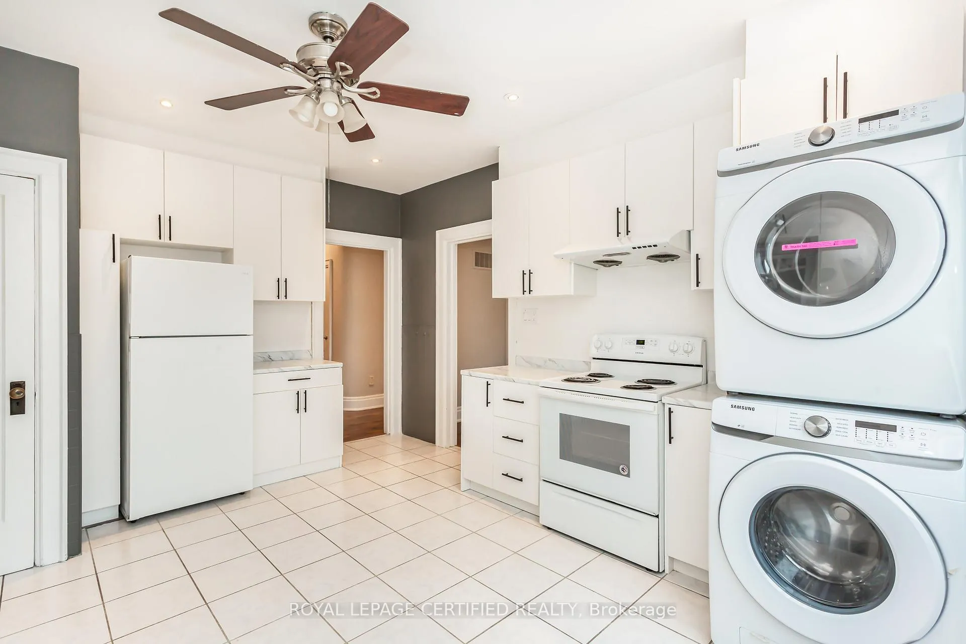Photo 23 of 391 Dundas Street E, Hamilton, Waterdown — HOMEH