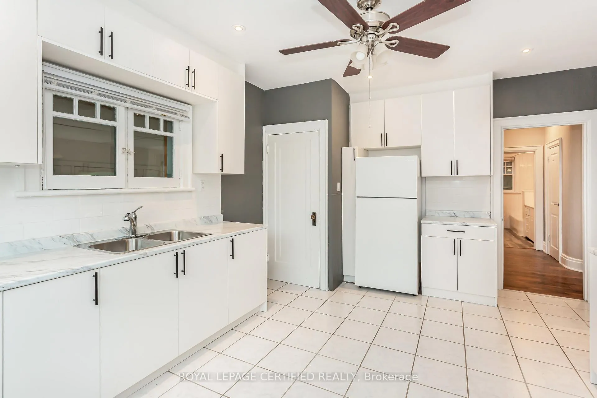 Photo 25 of 391 Dundas Street E, Hamilton, Waterdown — HOMEH